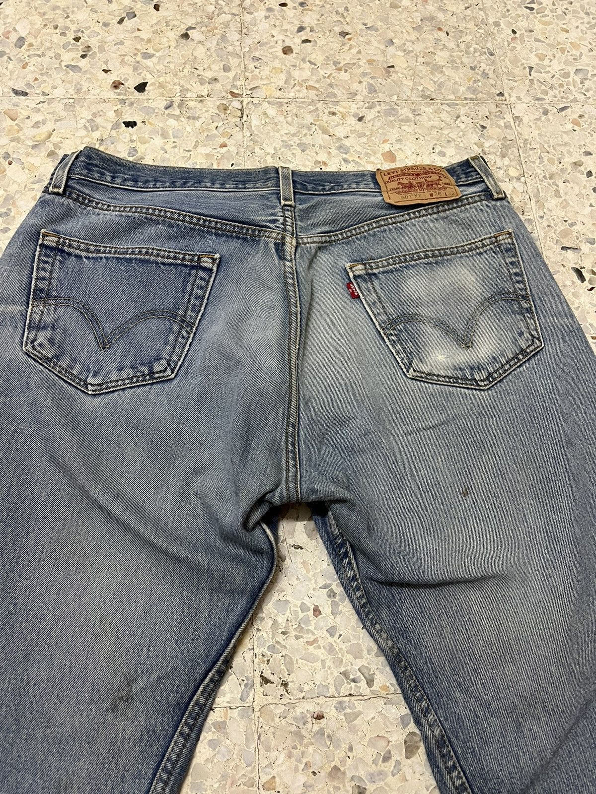 Levi's Vintage levis 501XX light blue distressed Size US 35 - 10 Thumbnail
