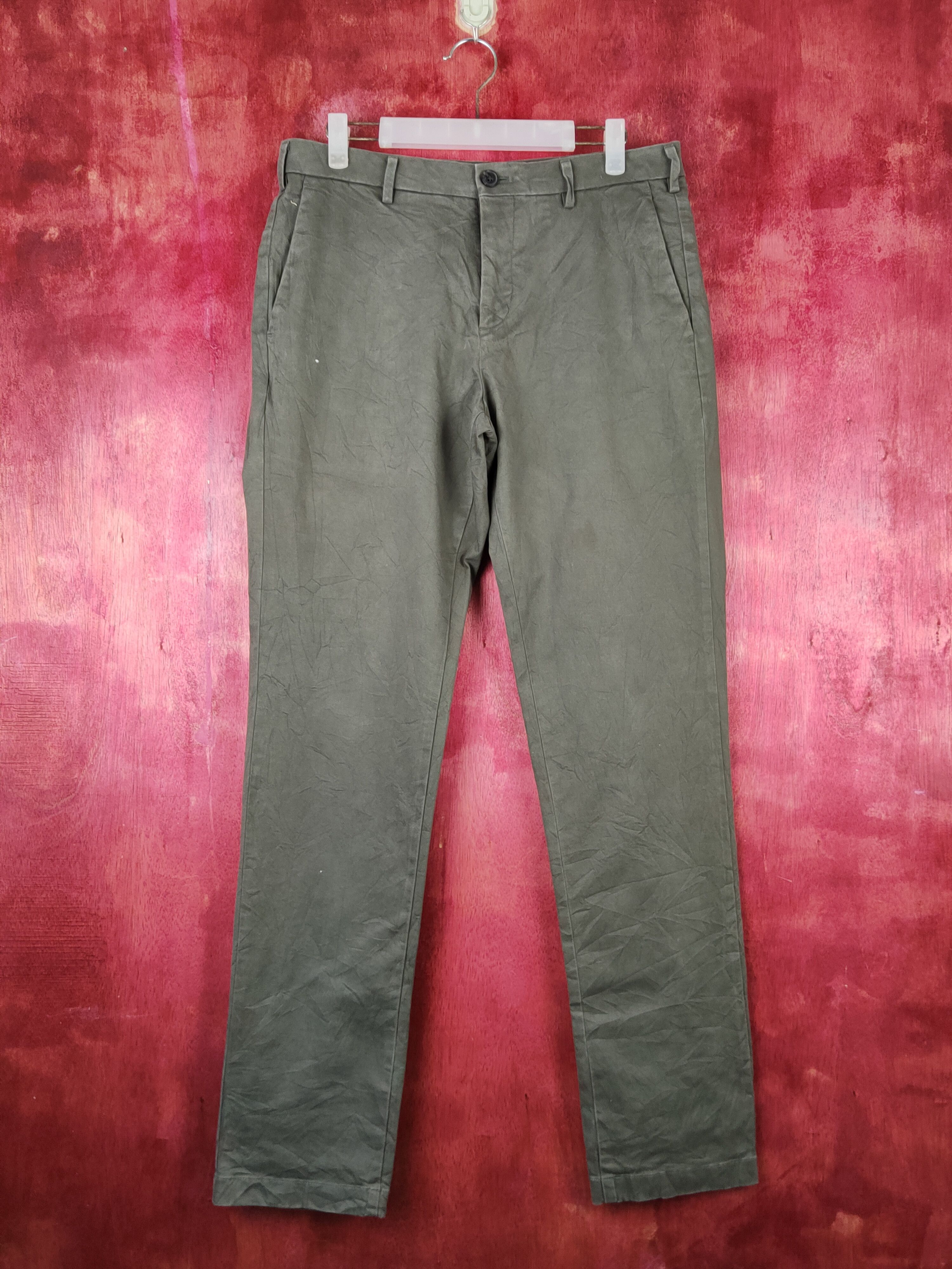 image of Uniqlo Olive Multipocket Casual Pants S1410 in Olive Green, Men's (Size 33)