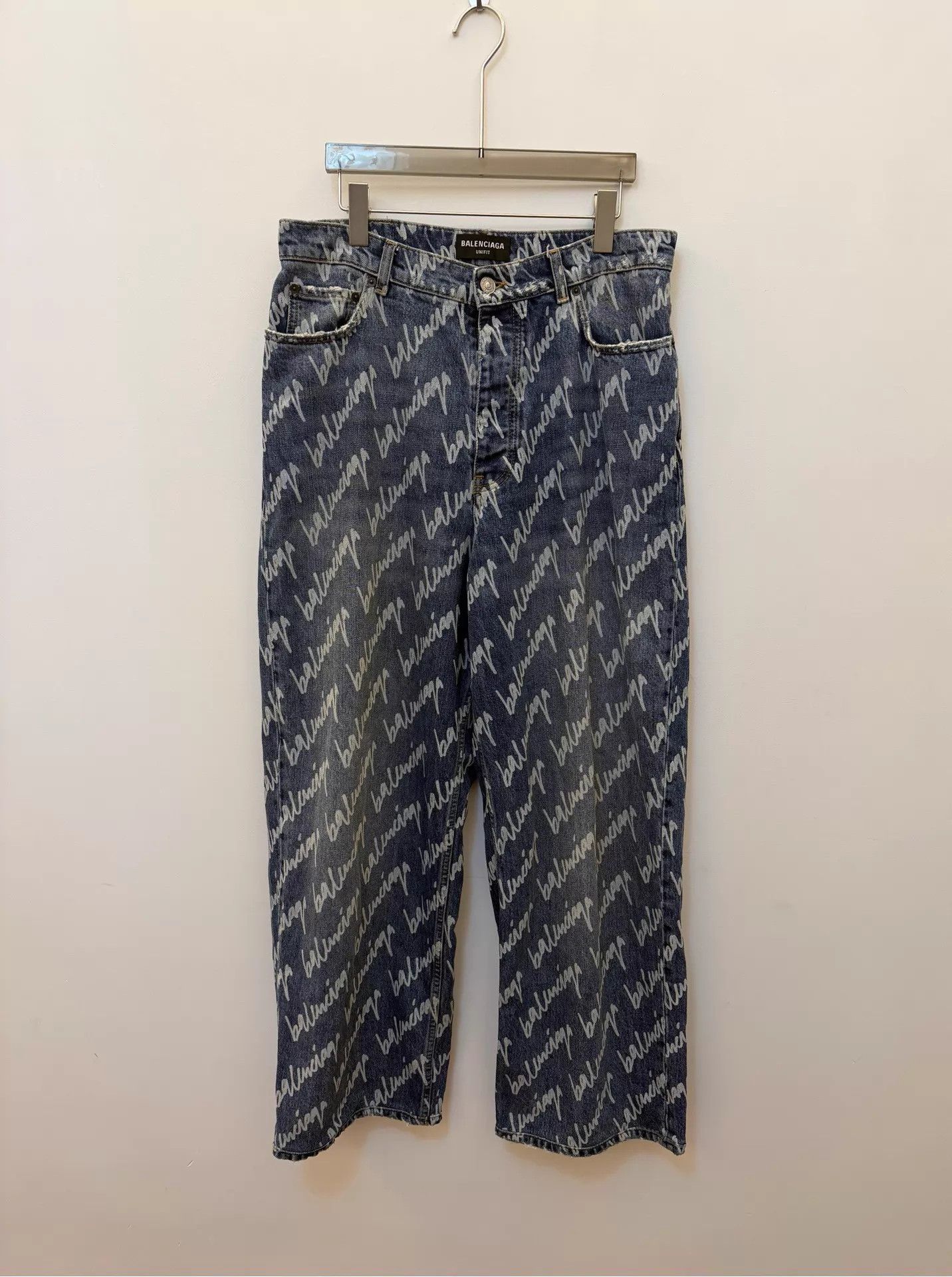 Balenciaga BALENCIAGA SS22 All Over Logo Blue Straight Jeans Men's S Size US 30 / EU 46 - 1 Thumbnail