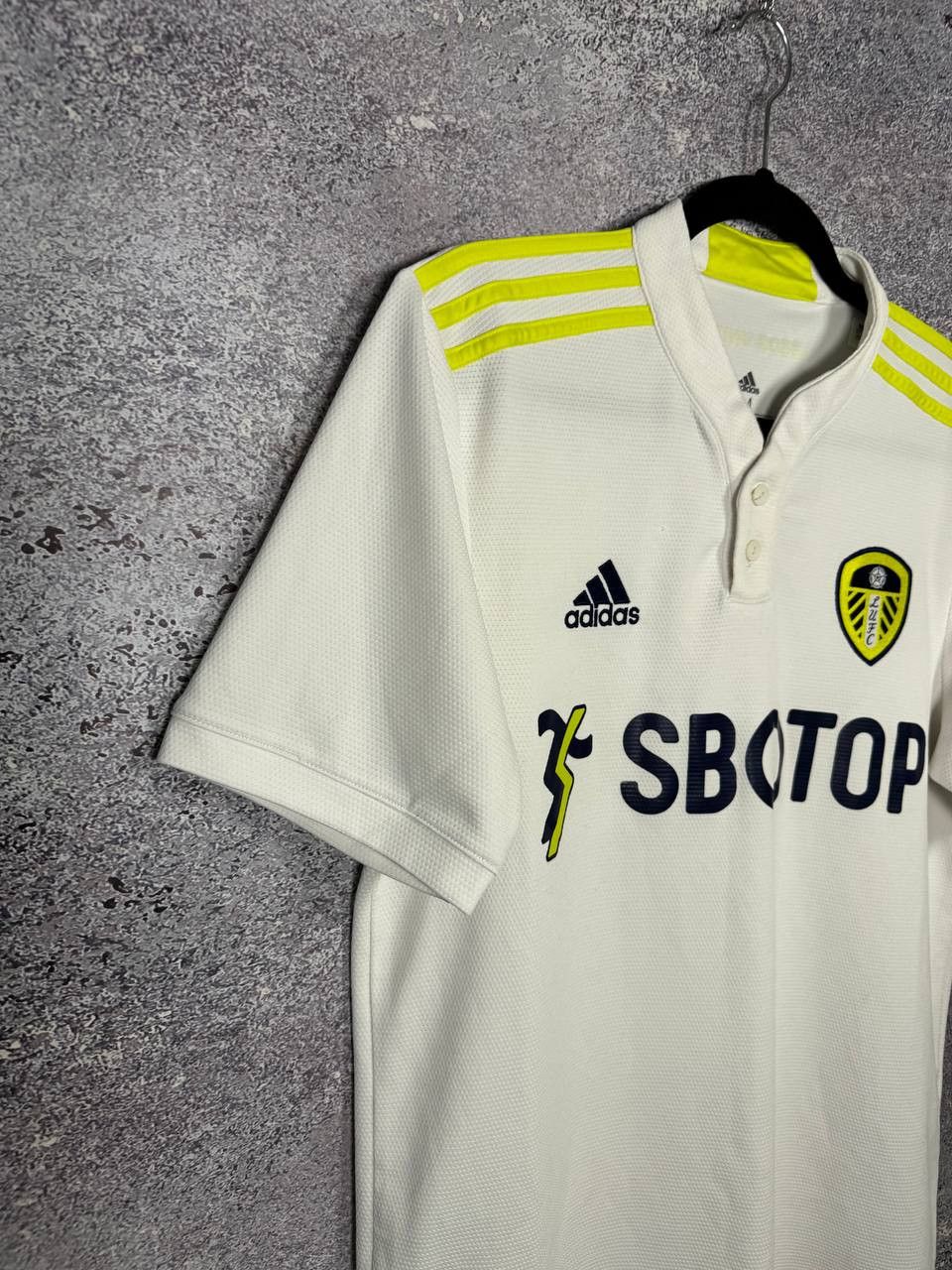Adidas × Vintage Vintage Leeds United 2021/22 Adidas Soccer Jersey Size US M / EU 48-50 / 2 - 4 Thumbnail