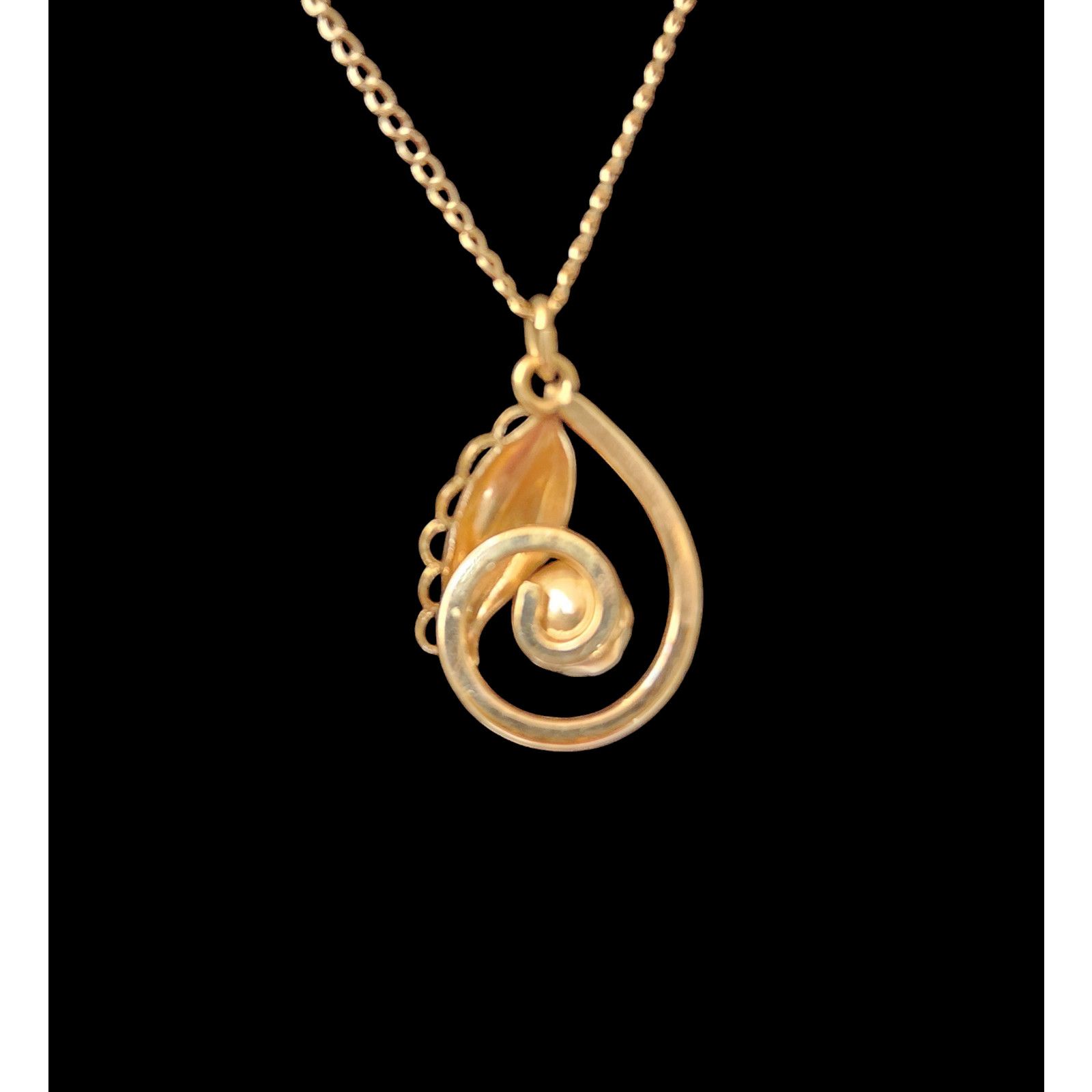 The Unbranded Brand Unbranded 12/20 gold filled faux pearl pendant necklace Size ONE SIZE - 5 Thumbnail