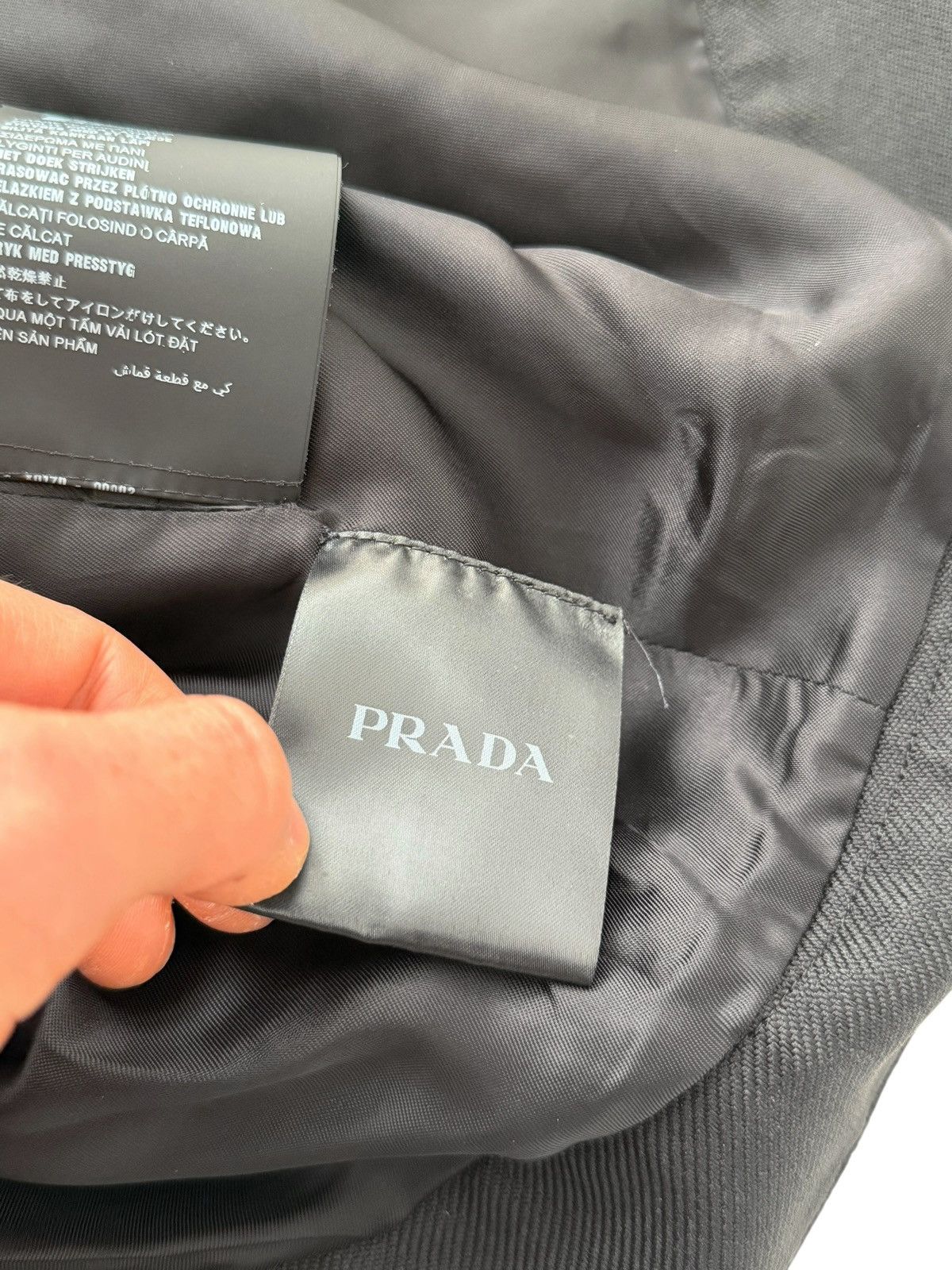Prada 2023 Cropped Triangle Logo Jacket Size US M / EU 48-50 / 2 - 18 Thumbnail