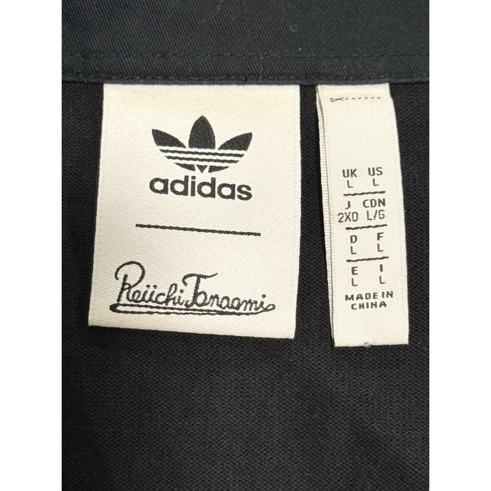 Vintage VINTAGE Adidas Originals Men's Polo Shirt Long Sleeve Black Skull Logo Size L Casual Formal Theme Size US L / EU 52-54 / 3 - 5 Thumbnail
