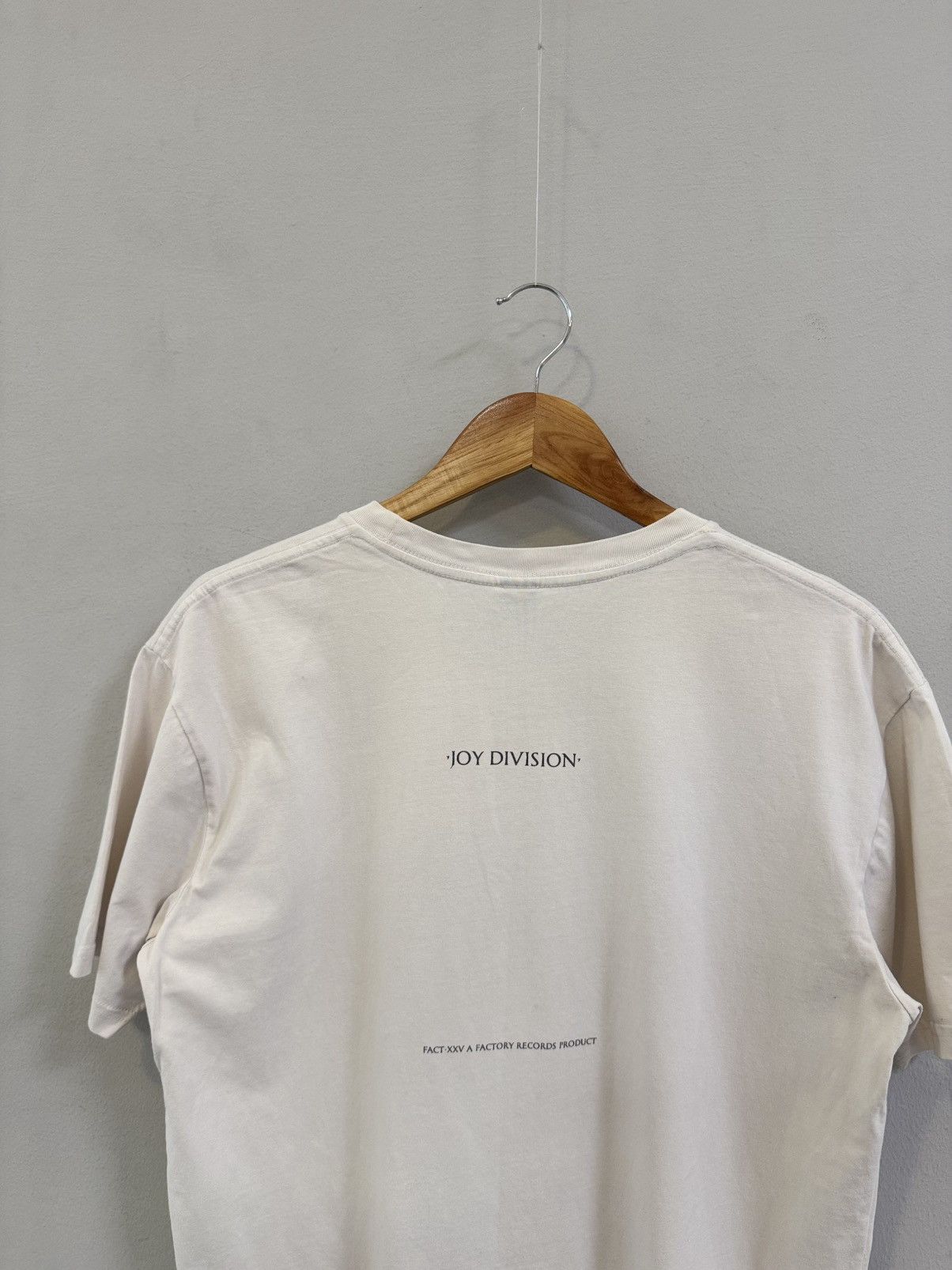 Band Tees Joy Division Closer T-shirt PostPunk Gothic Size US L / EU 52-54 / 3 - 9 Thumbnail