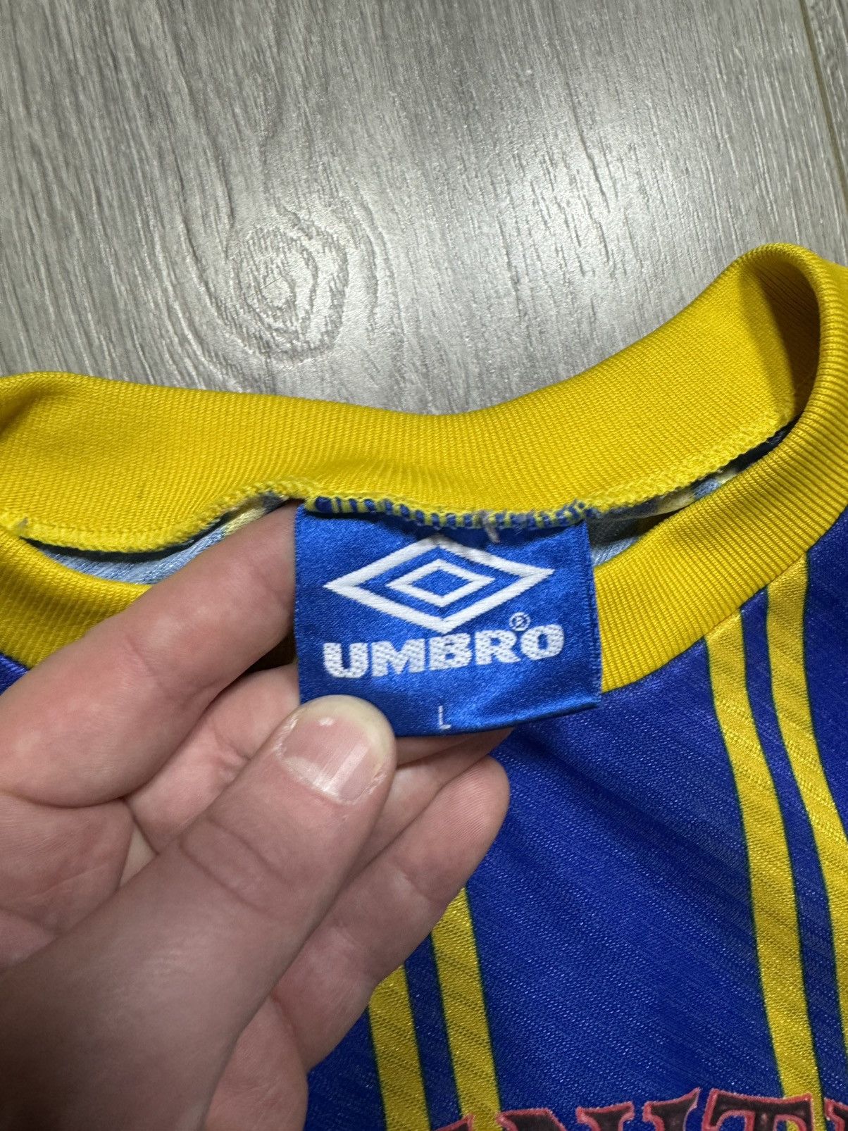 Umbro × Vintage Manchester United 1994 Training Soccer Jersey Umbro Shirt Size US L / EU 52-54 / 3 - 8 Thumbnail
