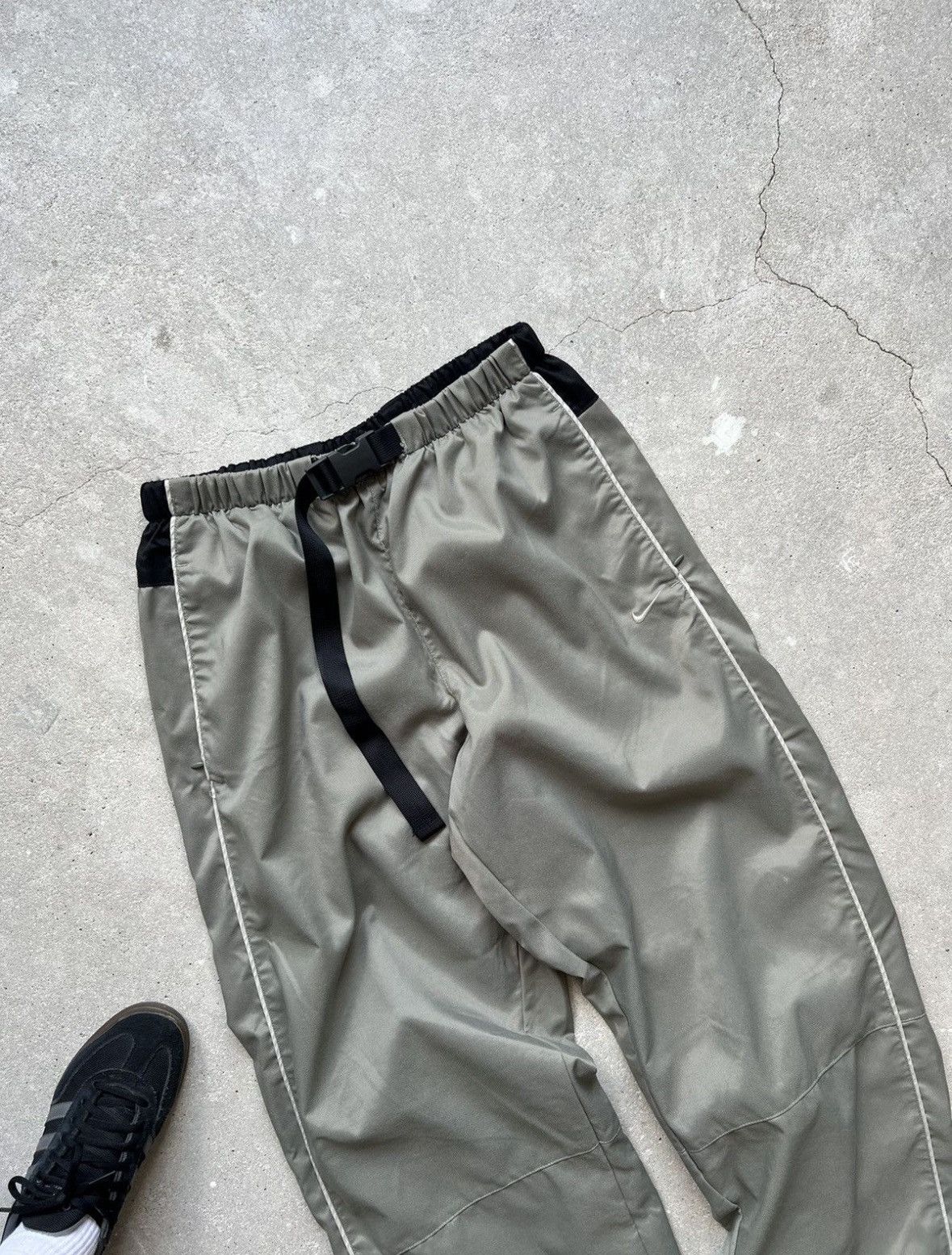 Nike Vintage Nike Sweatpants Size US 32 / EU 48 - 4 Thumbnail