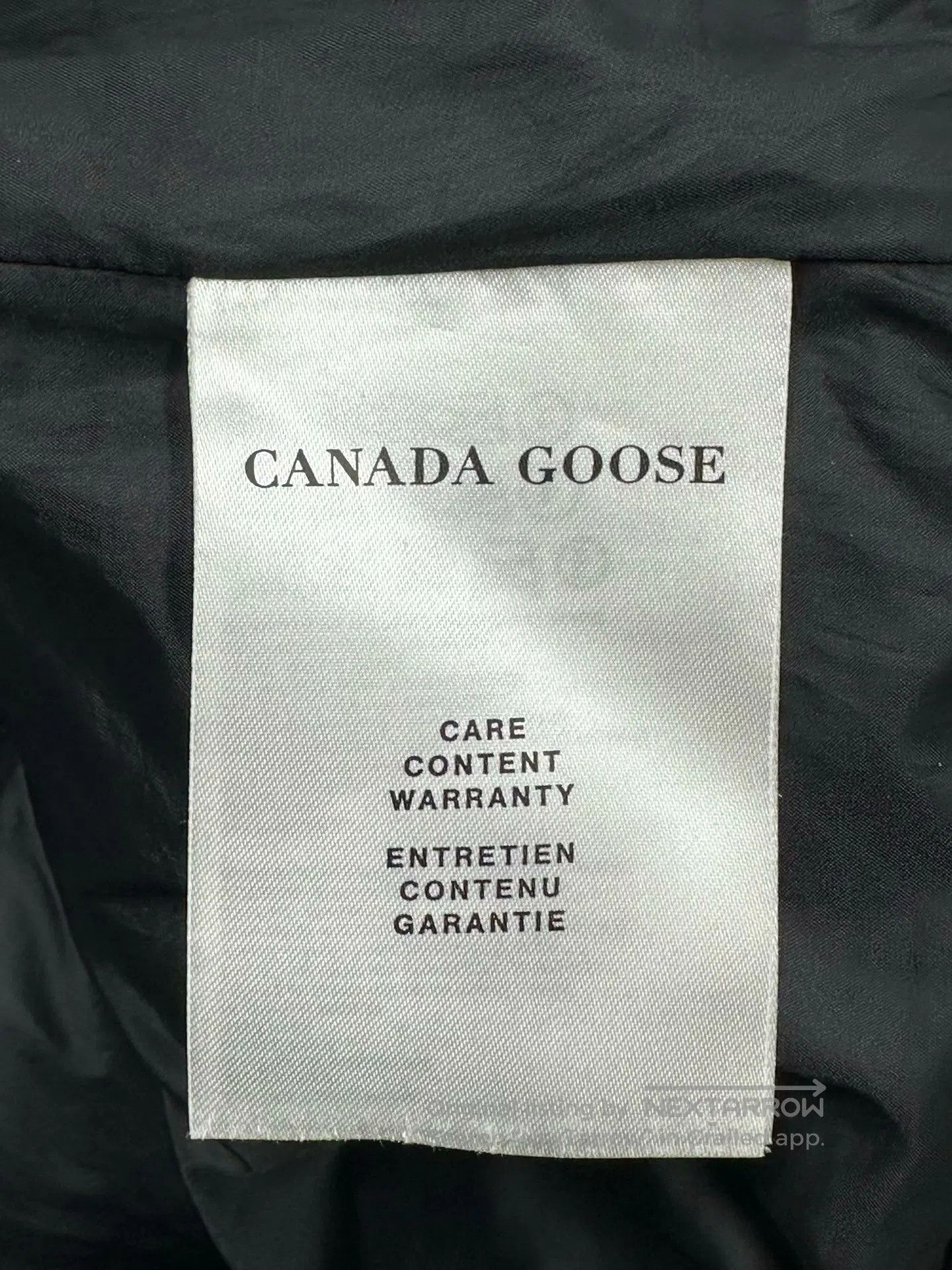 Canada Goose Canada Goose Black down jacket with a logo on the chest| Size US S / EU 44-46 / 1 - 3 Thumbnail