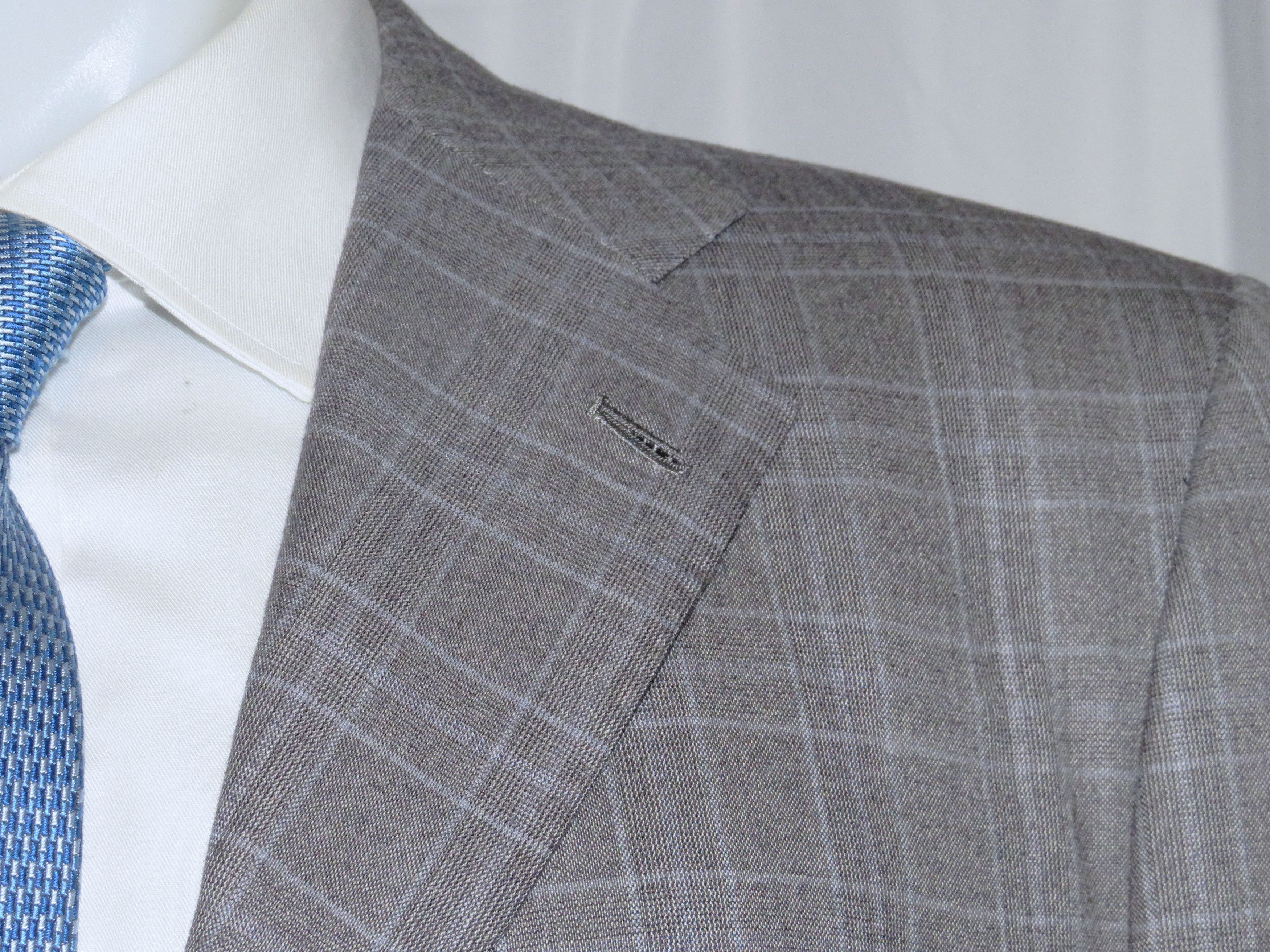 Kiton 13.2 Micron Super 210 Gray Plaid Three Button Suit 42R Size 42R - 7 Thumbnail