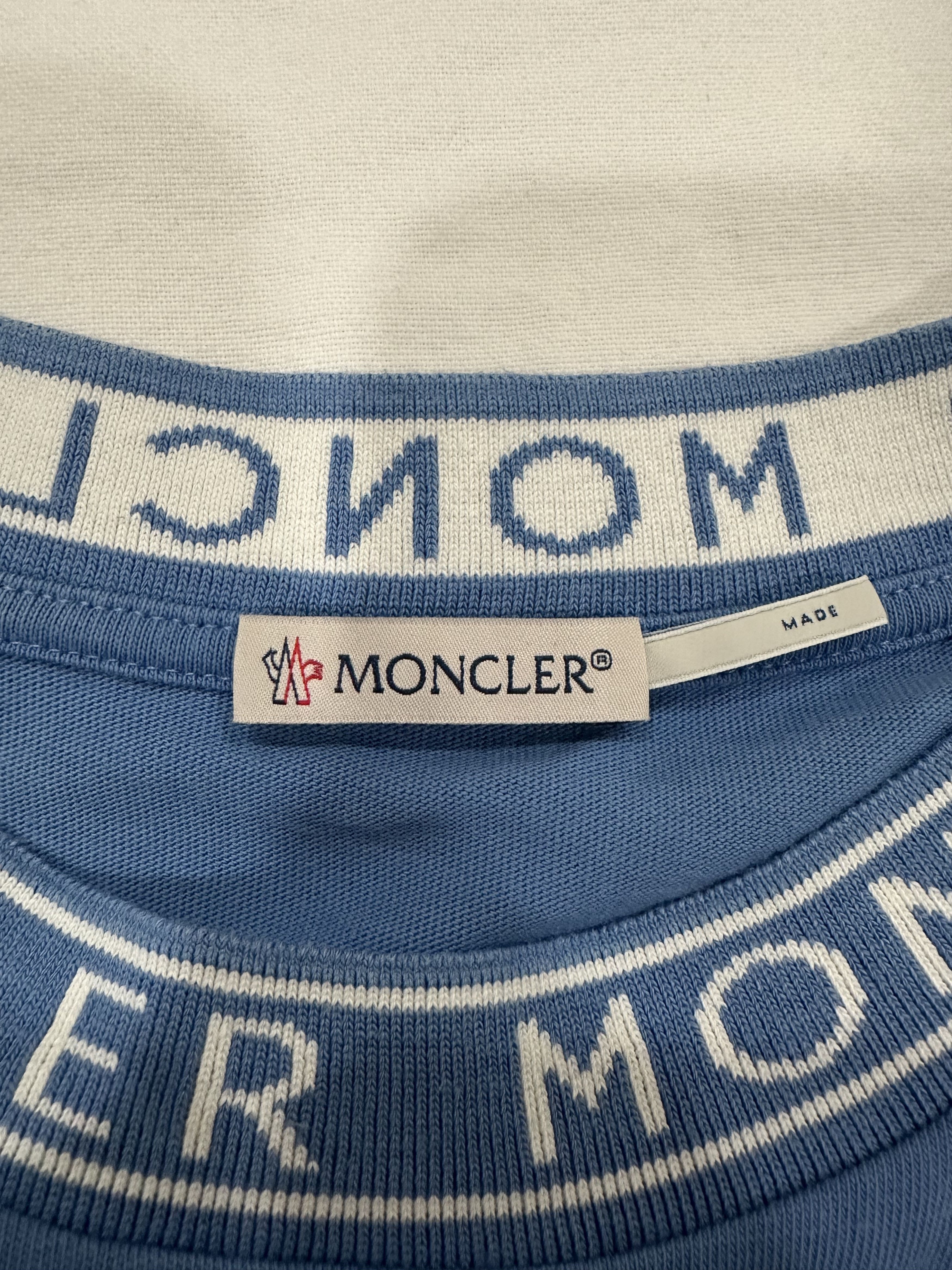 Moncler Moncler - Men's Logo Crew T-Shirt Size US S / EU 44-46 / 1 - 5 Thumbnail