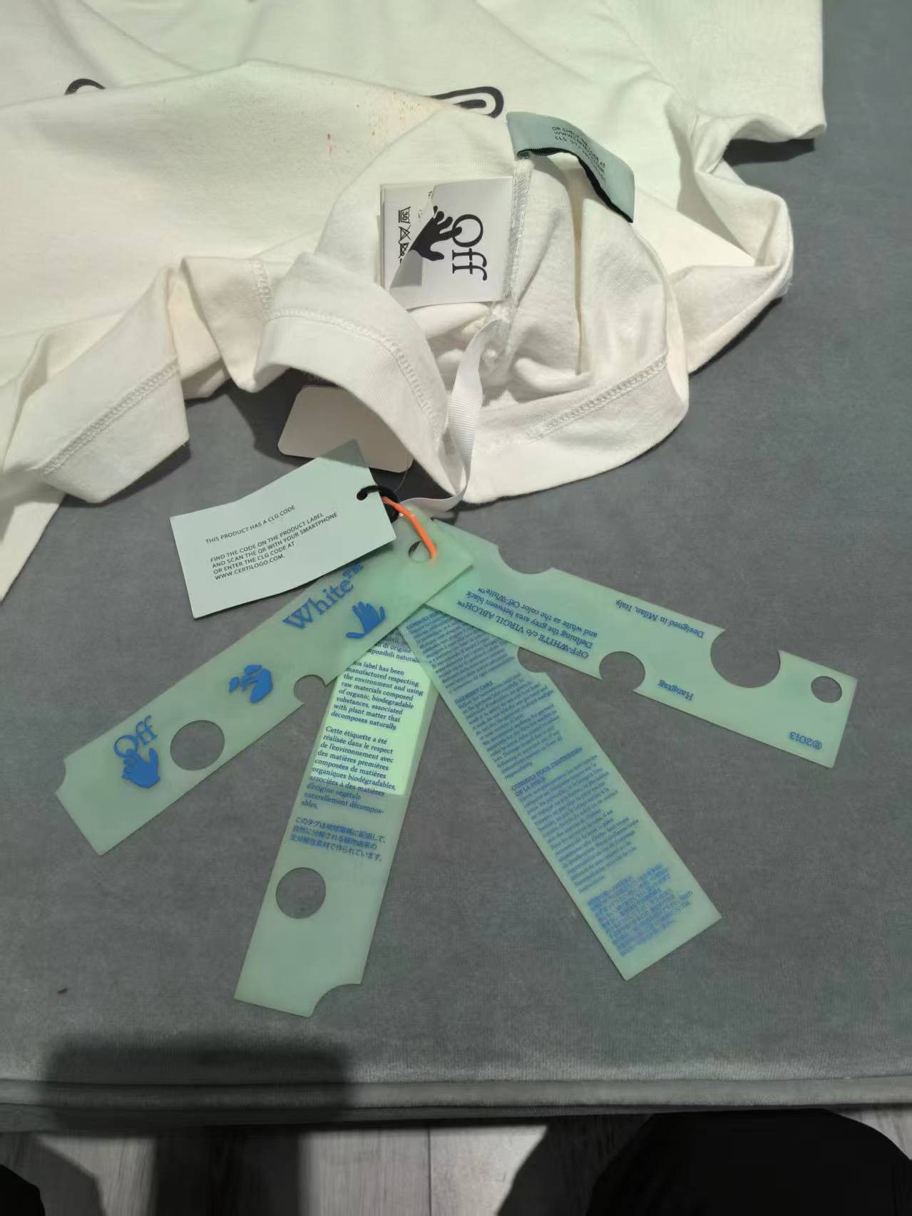 Off-White NWT OW T-shirts - White, S Size US S / EU 44-46 / 1 - 13 Thumbnail