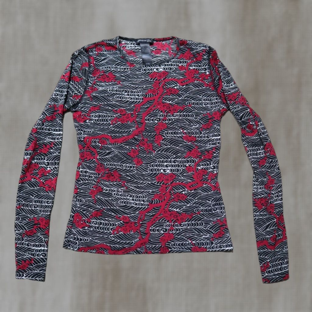 Kenneth Cole KENNETH COLE New York Red Flowers Black White Long Sleeve Shirt S Womens Knit Top Pullover Round Neck Multicolor Floral Casual Size S / US 4 / IT 40 - 1 Thumbnail