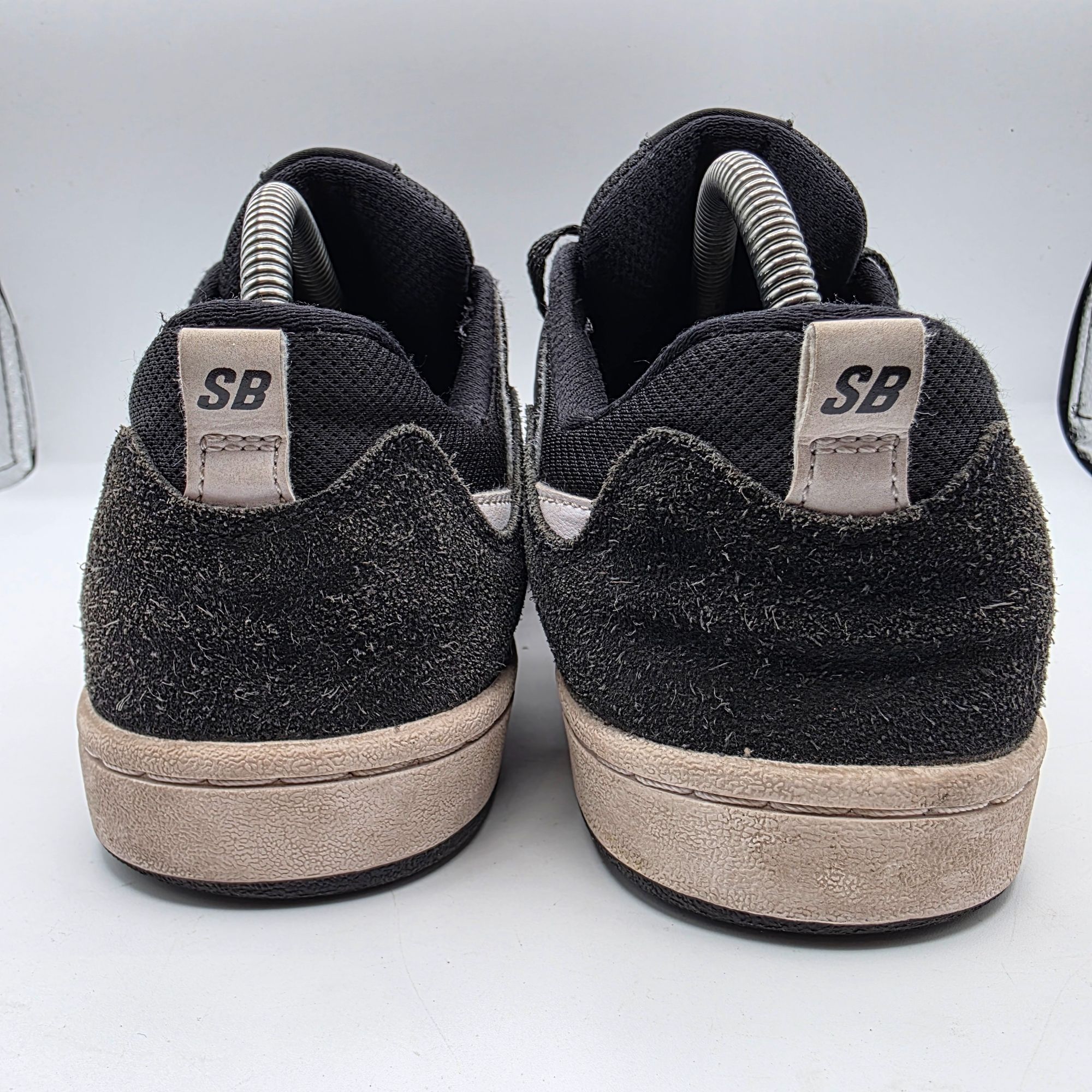Nike Nike SB Alleyoop Mens Size 9 Black White Athletic Shoes Runn Size US 9 / EU 42 - 5 Thumbnail