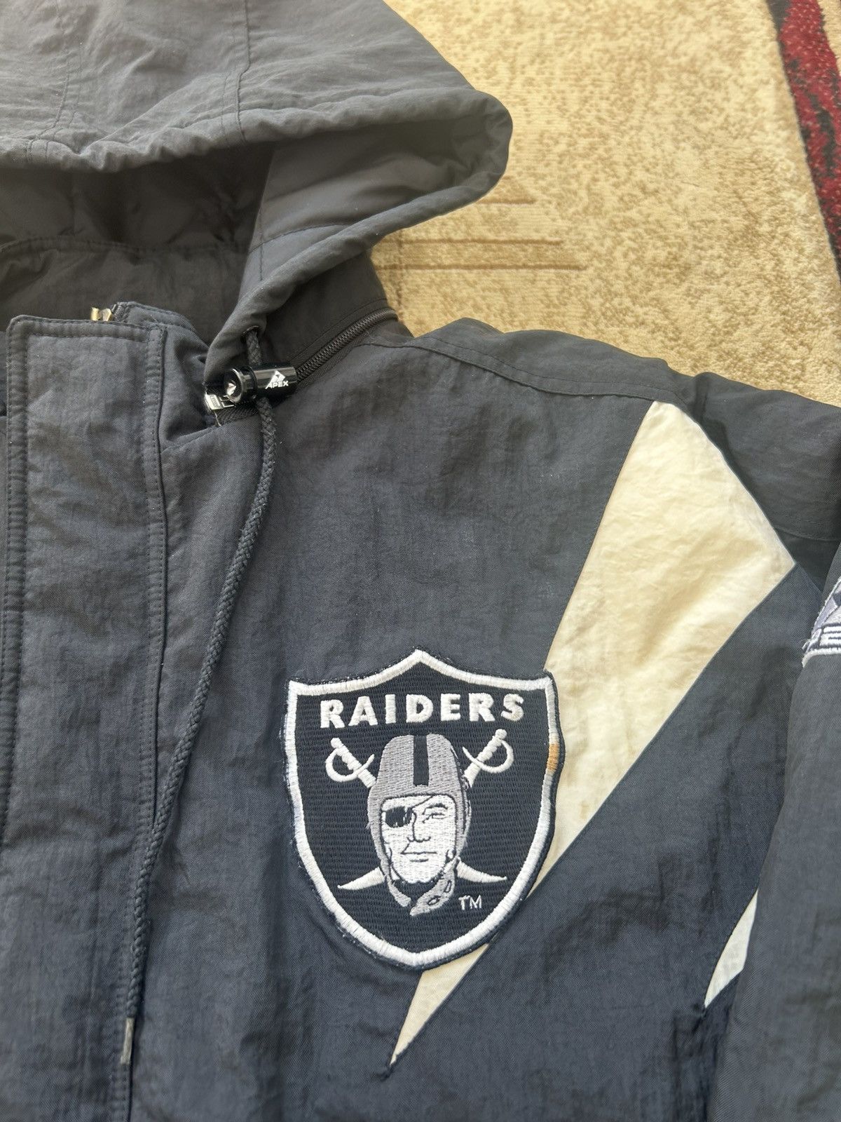 Apex One Vintage 90s Apex One Oakland Raiders Shark Tooth Jacket Size US XL / EU 56 / 4 - 5 Thumbnail