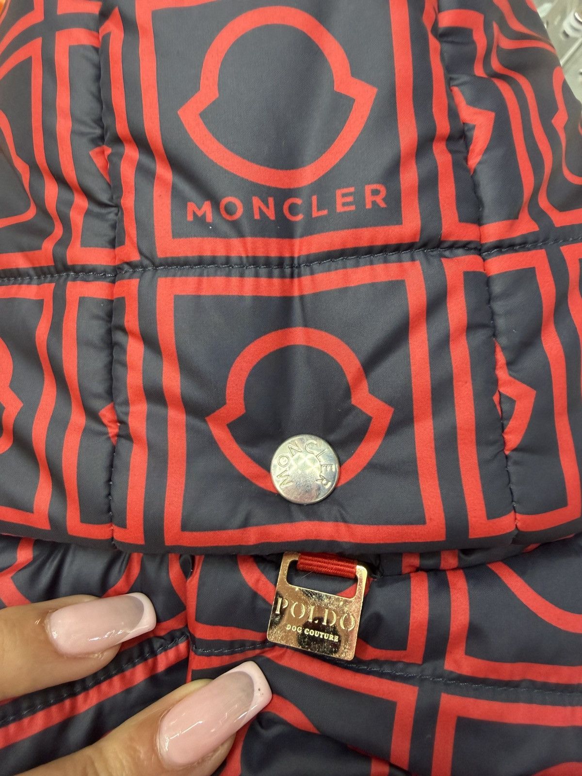 Moncler Moncler Poldo Dog Counture Padded Dog Coat Size ONE SIZE - 6 Thumbnail