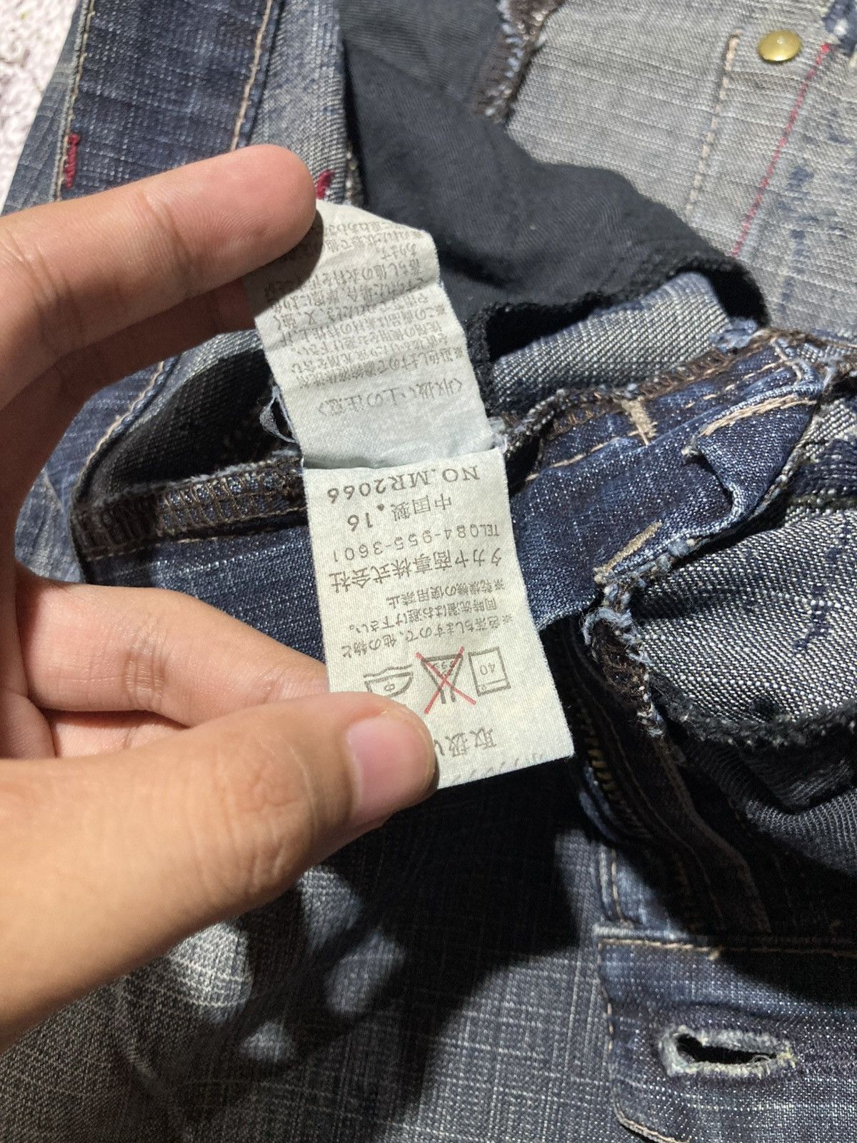 Marithe + Francois Girbaud 2000s Marithe + Francois Girbaud Distressed Bootcut Jeans Size US 29 - 20 Thumbnail