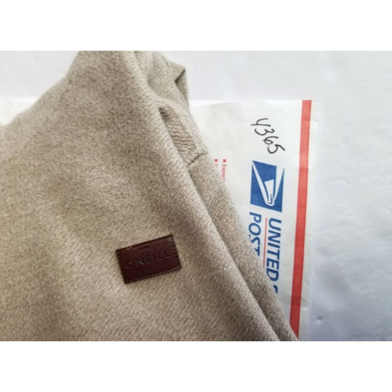 O'Neill O'Neill Hoodie Shirt Beige Long Sleeve Large Mens Drawstring Pockets Graphic Print Lightweight Regular Velvet? Size US L / EU 52-54 / 3 - 8 Thumbnail