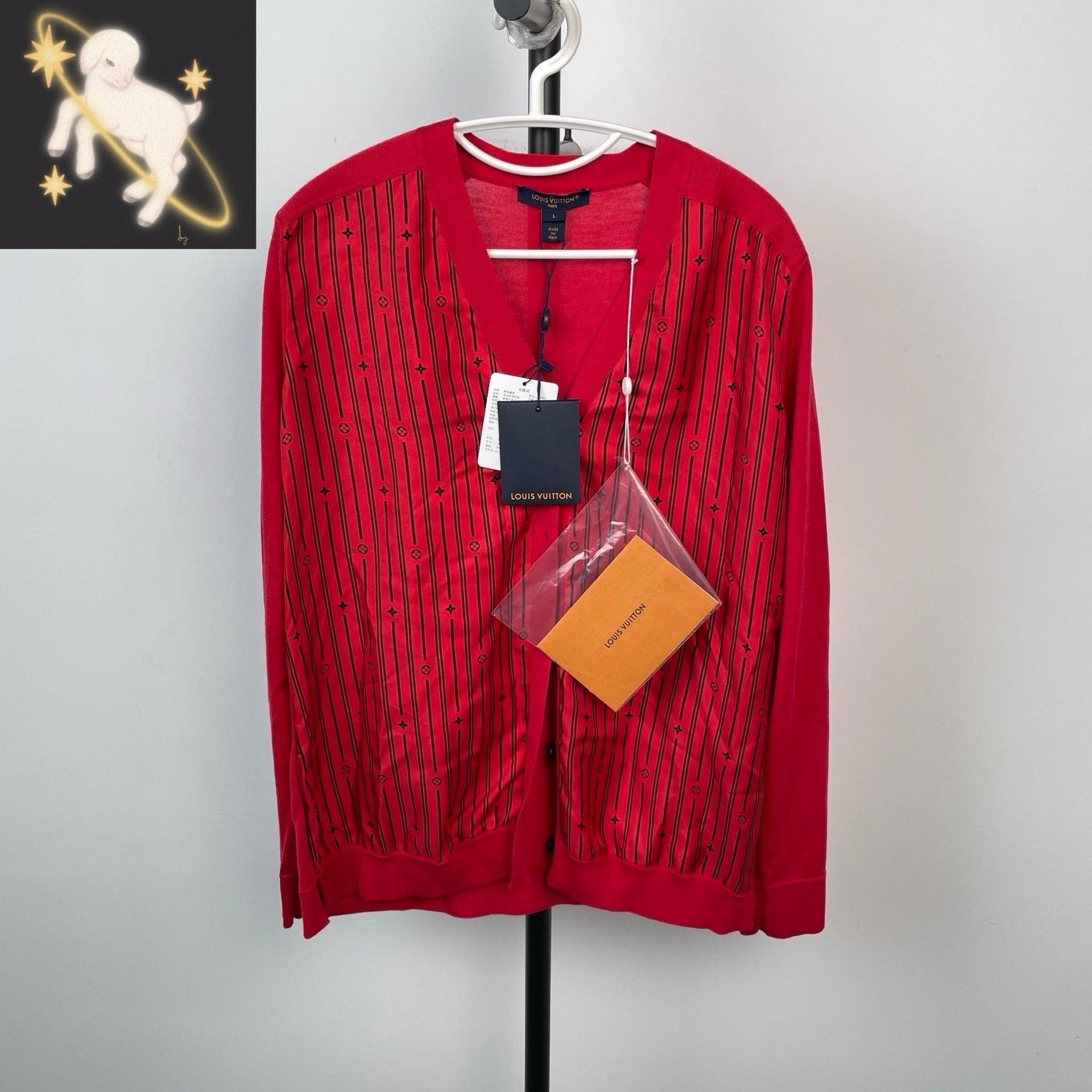 Louis Vuitton Louis Vuitton Multi Sweater L Women Size L / US 10 / IT 46 - 1 Thumbnail