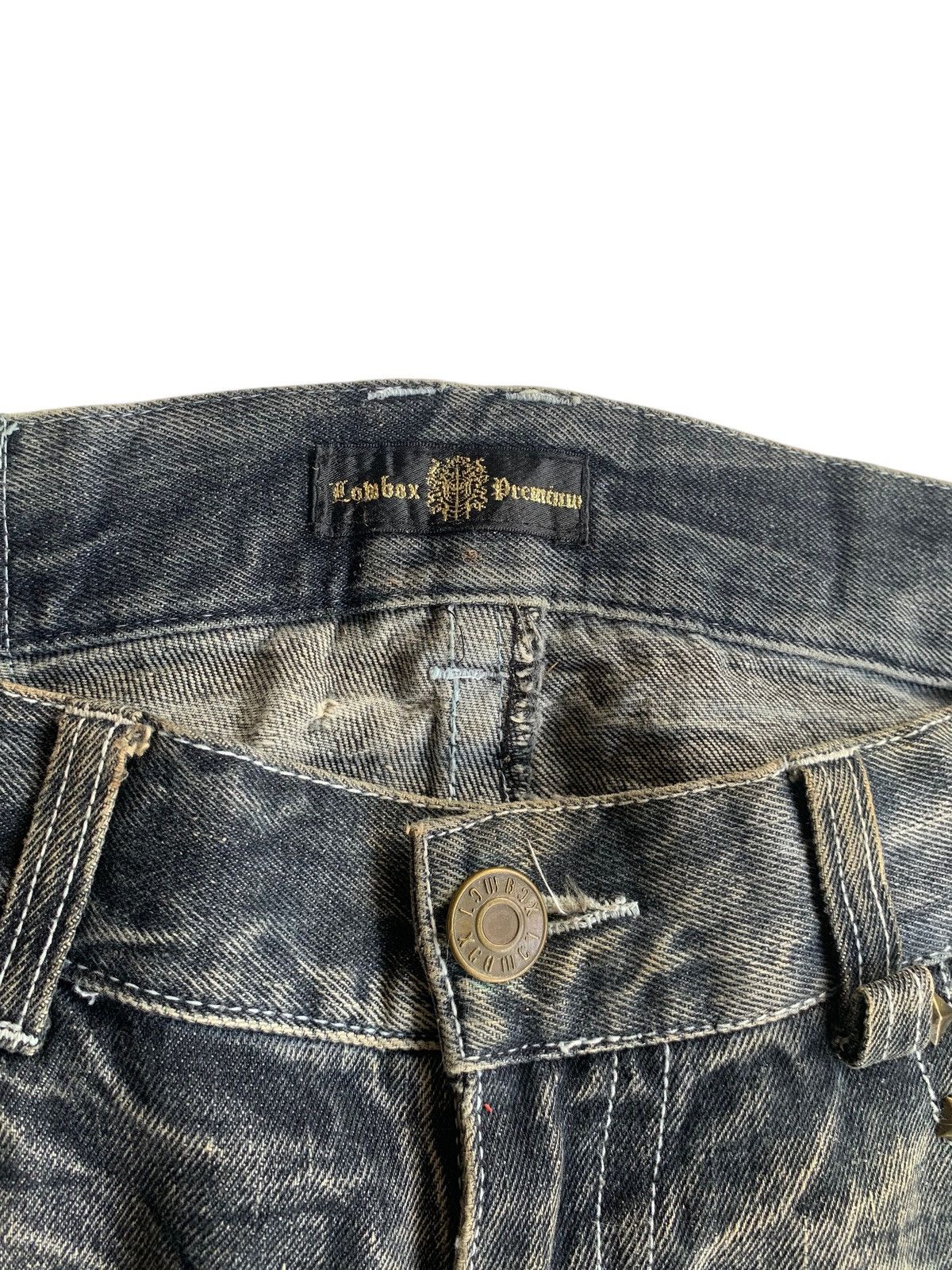 LOWBOX FLARE💥 LOMBOX RUSTY JAPANESE PUNK DISTRESSED DENIM☠️🎌 Size US 33 - 16 Thumbnail