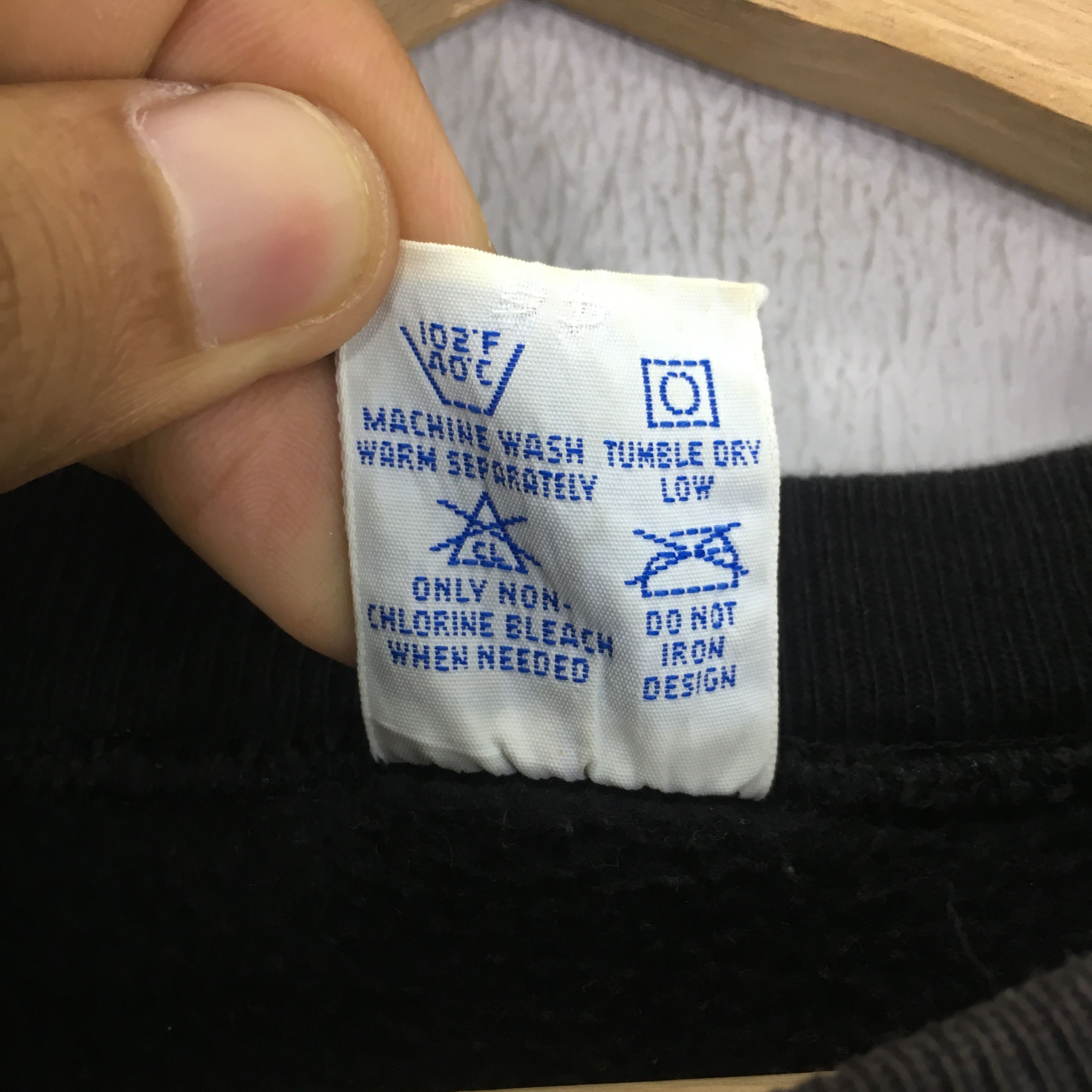 Champion Vintage 90's Champion Reverse Weave Black Sweatshirt - 501 Size US M / EU 48-50 / 2 - 11 Thumbnail