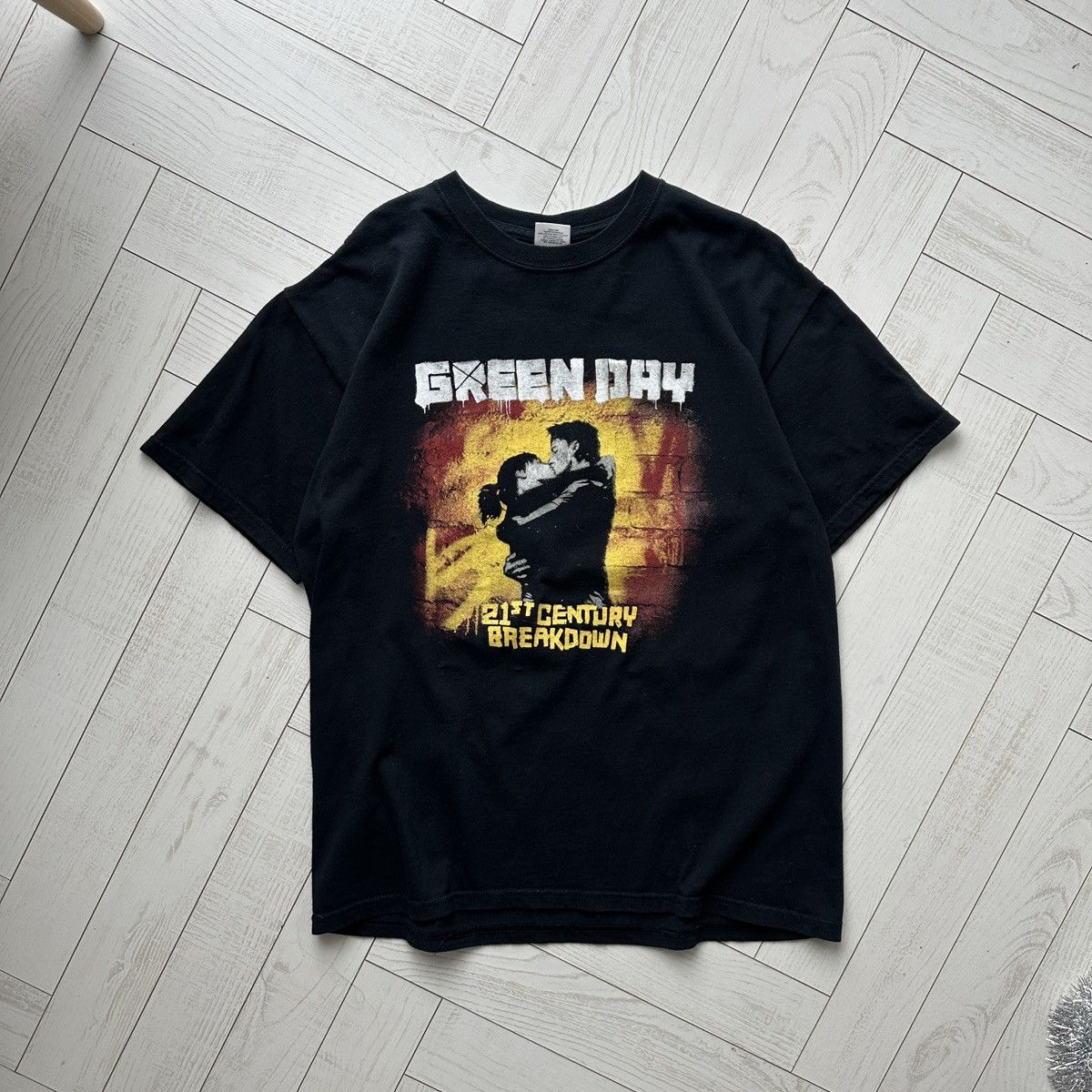 Band Tees Vintage 00s Green Day 21th Century Breakdown 2010 tour tee Size US L / EU 52-54 / 3 - 1 Thumbnail