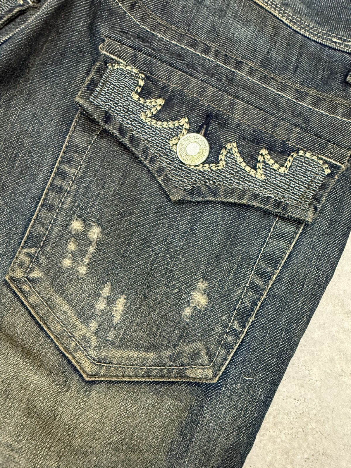 If Six Was Nine Ikka Japan Tribal Embroidered Muddy Wash Flared Denim Jeans Size US 29 - 17 Thumbnail
