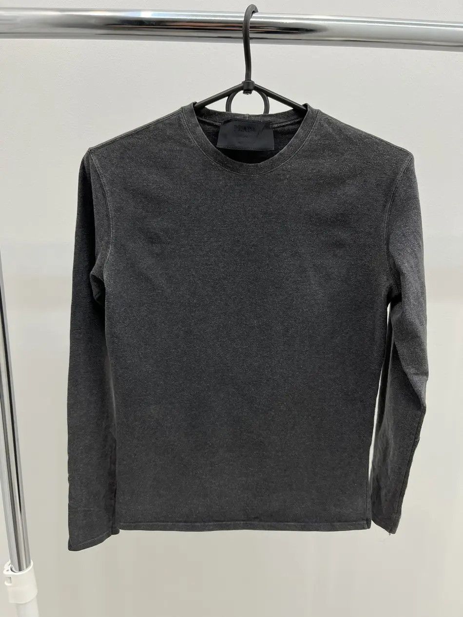 Prada Prada Basic Gray Long Sleeve T-Shirts Tee Size S / US 4 / IT 40 - 1 Thumbnail