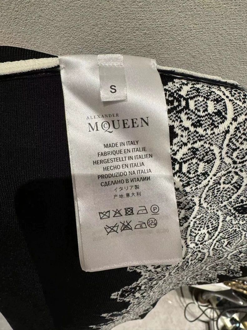 Alexander McQueen Alexander McQUEEN Dress 2505-Nextarrow Size S / US 4 / IT 40 - 3 Thumbnail