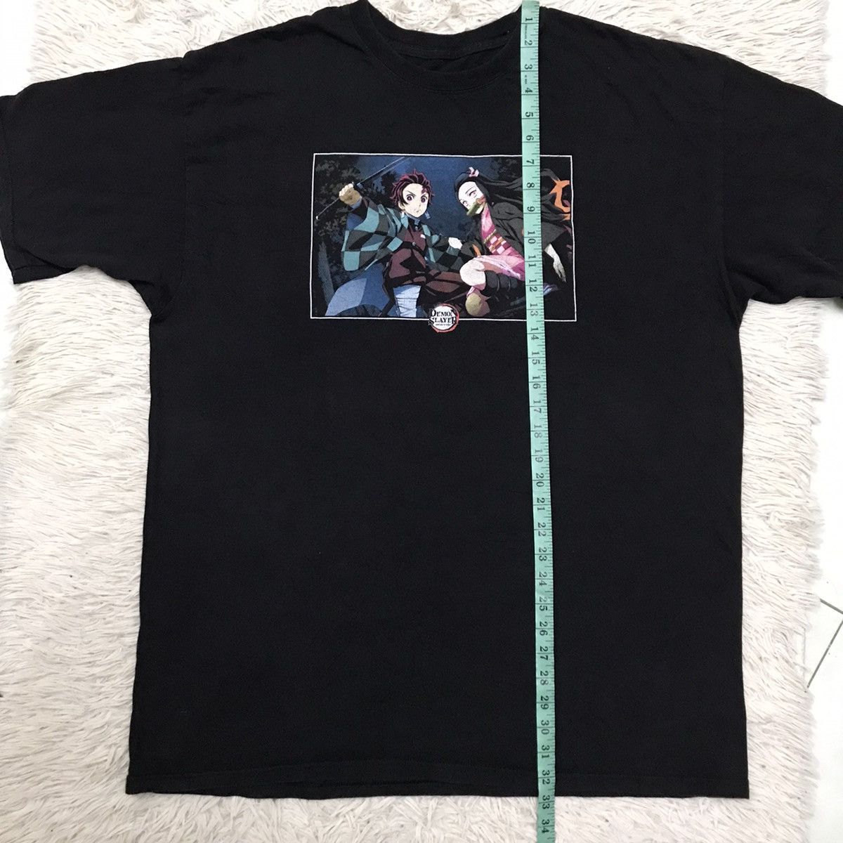 Anime VINTAGE DEMON SLAYER ANIME TSHIRT Size US XL / EU 56 / 4 - 15 Thumbnail