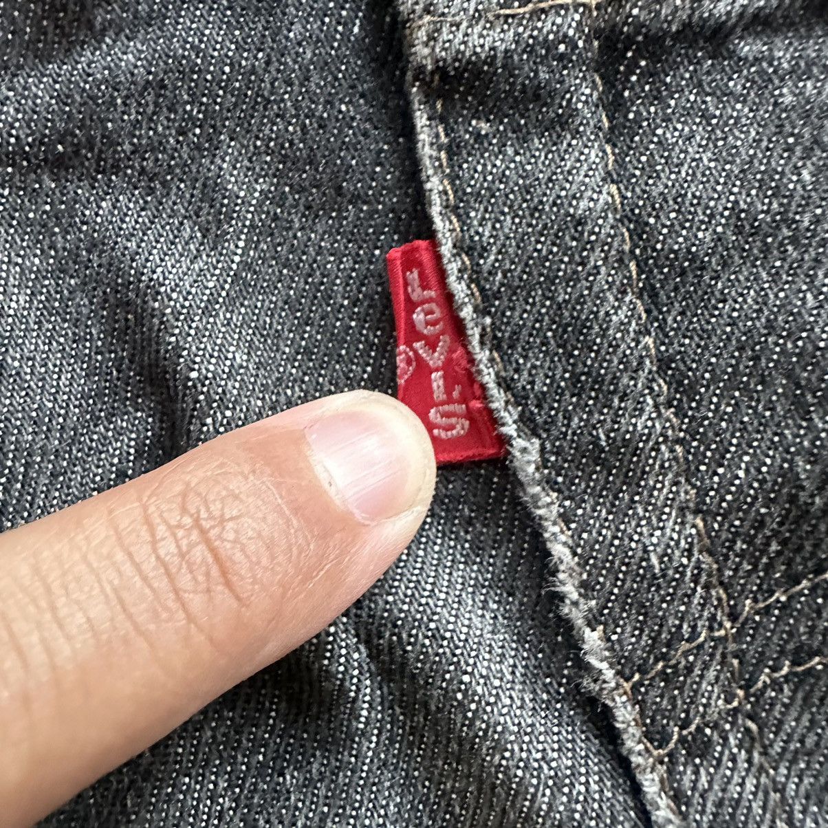 Levi's Vintage Levi’s Black Faded Jean Distressed Denim Pant W29 Size US 29 - 14 Thumbnail