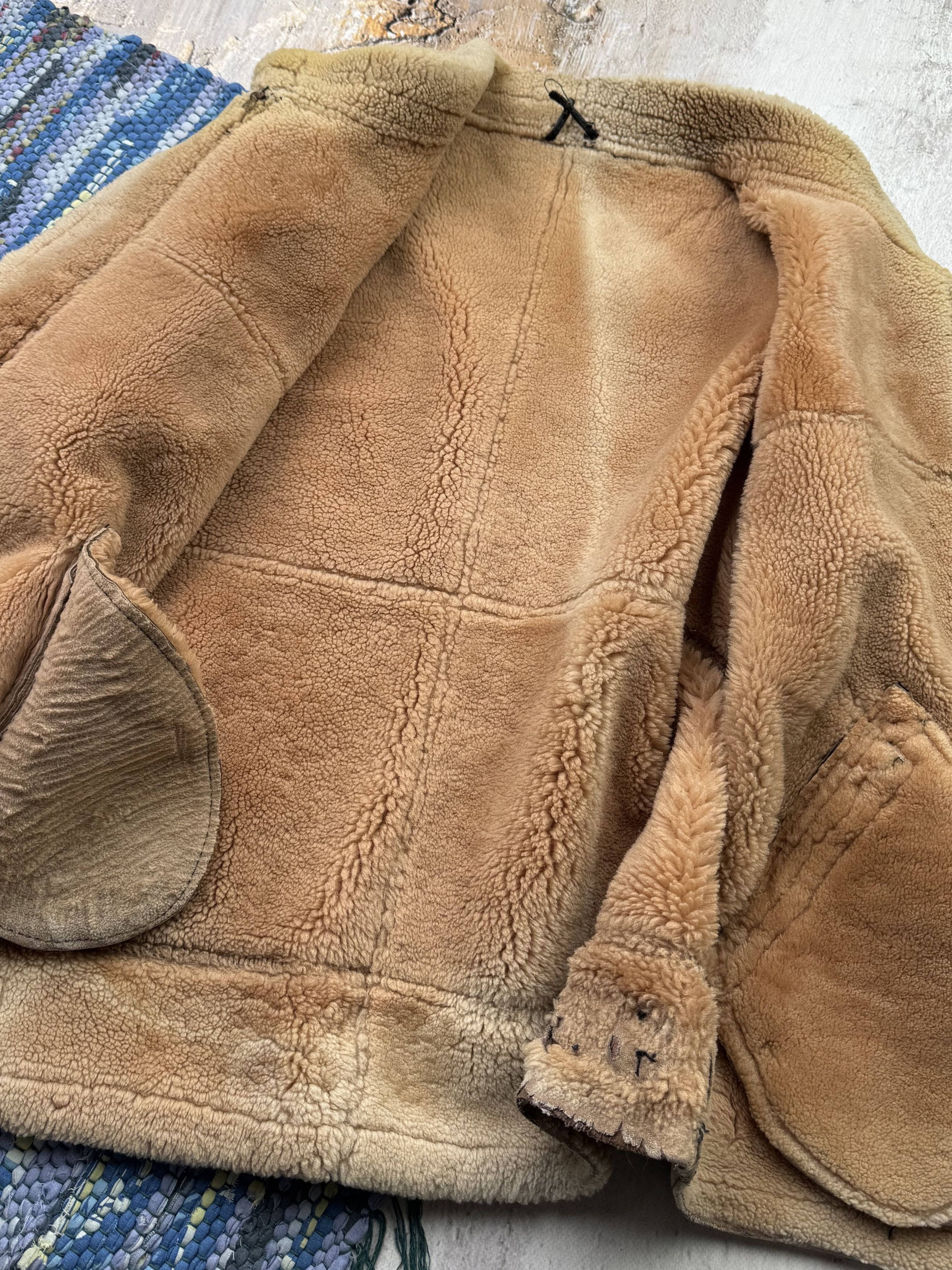 Vintage Vintage Real Sheepskin Jacket A683D15(464) Size US S / EU 44-46 / 1 - 7 Thumbnail