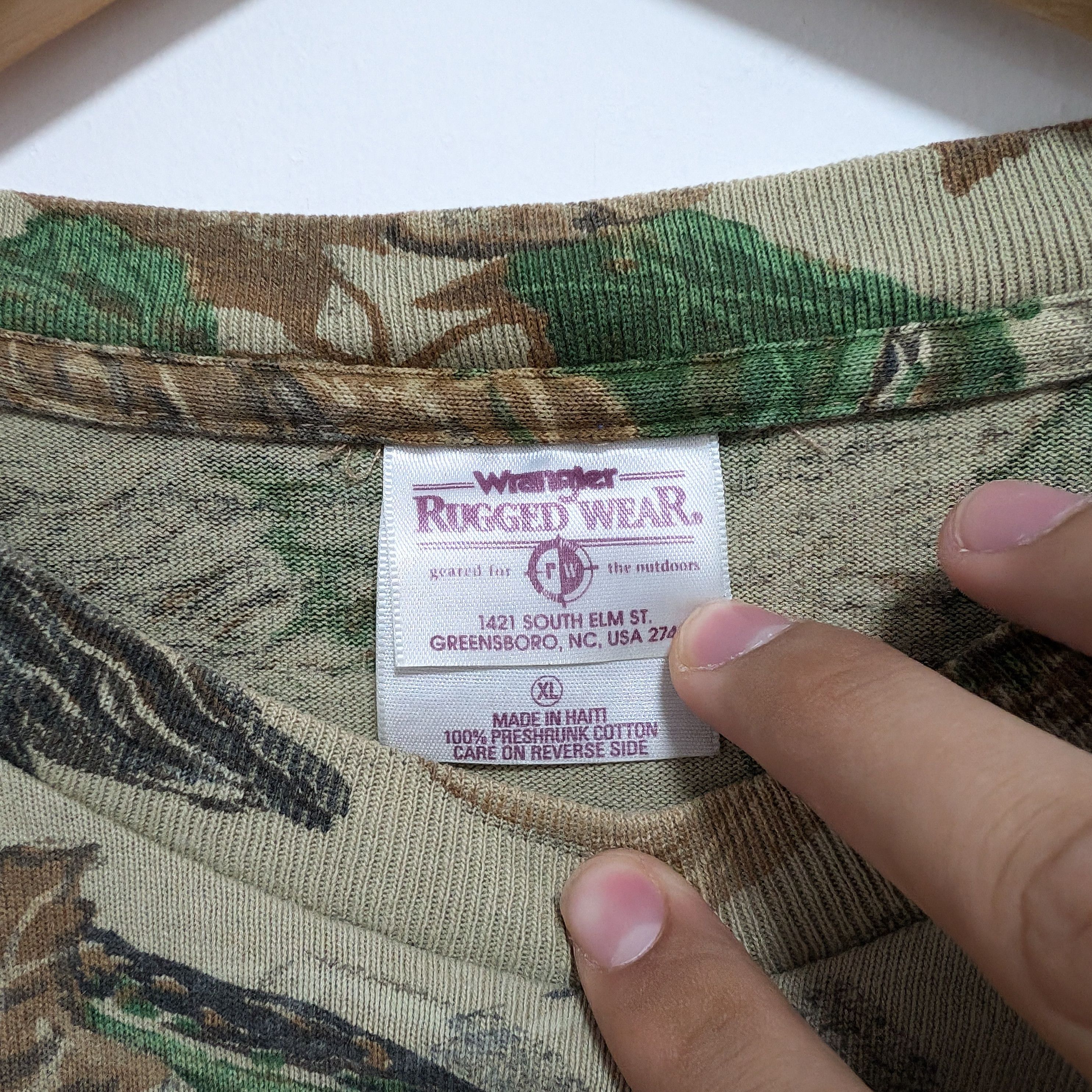 Realtree × Vintage × Wrangler 90's Single Stitch Wrangler Camo Long Sleeve Size US XL / EU 56 / 4 - 2 Thumbnail