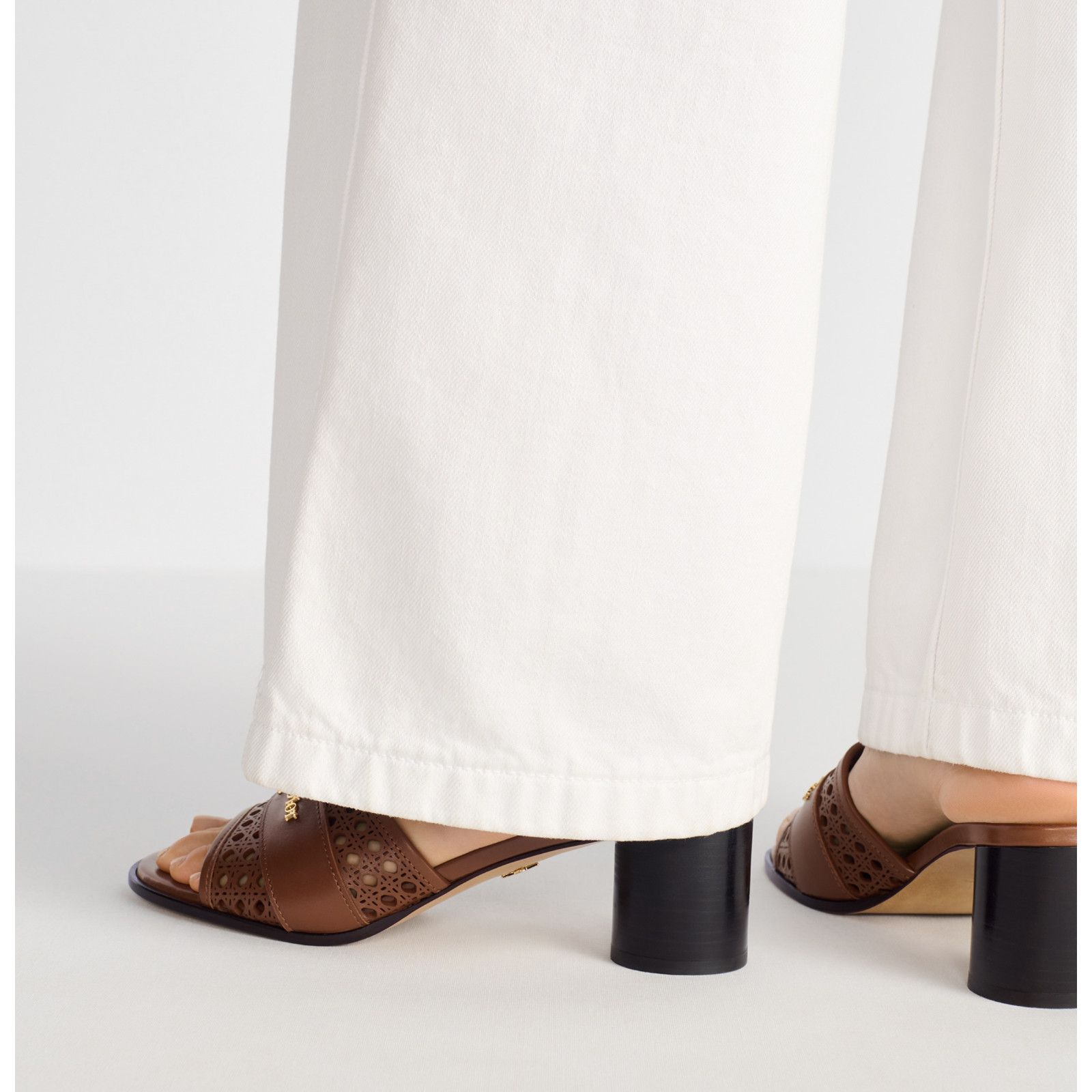 Dior Dior D-Lane Down Town Brown Leather Slide Heel Sandal 39 Size US 9 / IT 39 - 10 Thumbnail