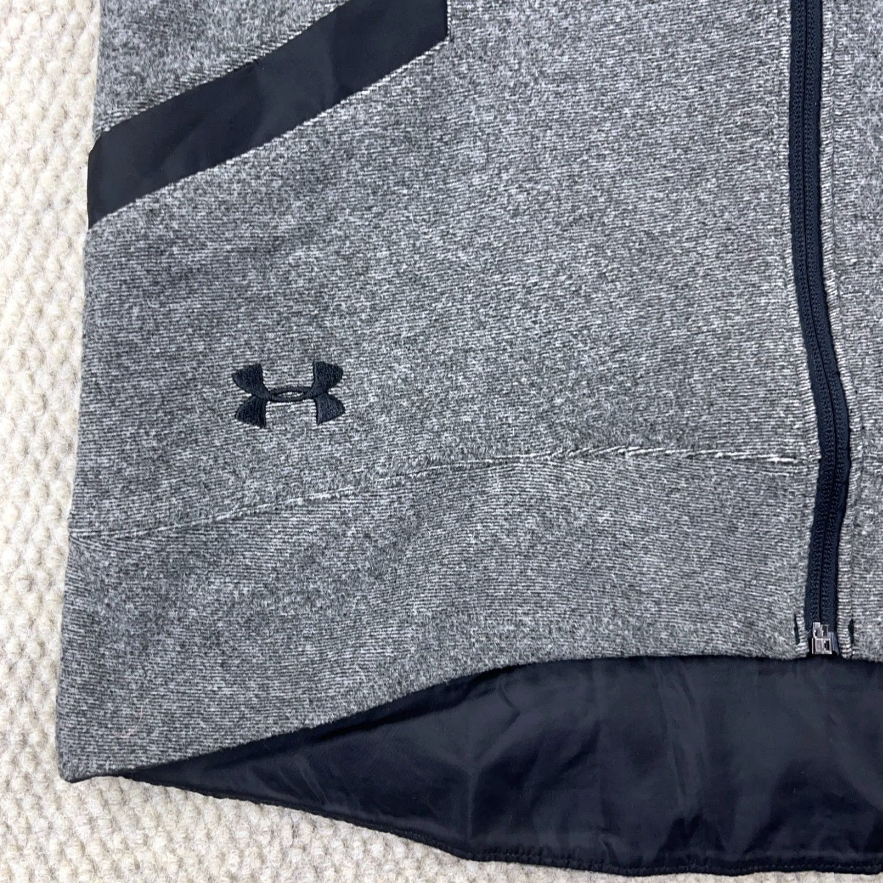 Under Armour Under Armour Vest Women M Gray Black Zip Up Loose Fit Cold Gear Outdoor New Size M / US 6-8 / IT 42-44 - 3 Thumbnail