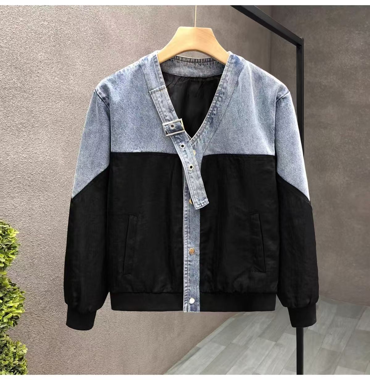 Vintage Denim & Woven Hybrid V-Neck Jacket Size M Size US M / EU 48-50 / 2 - 1 Thumbnail