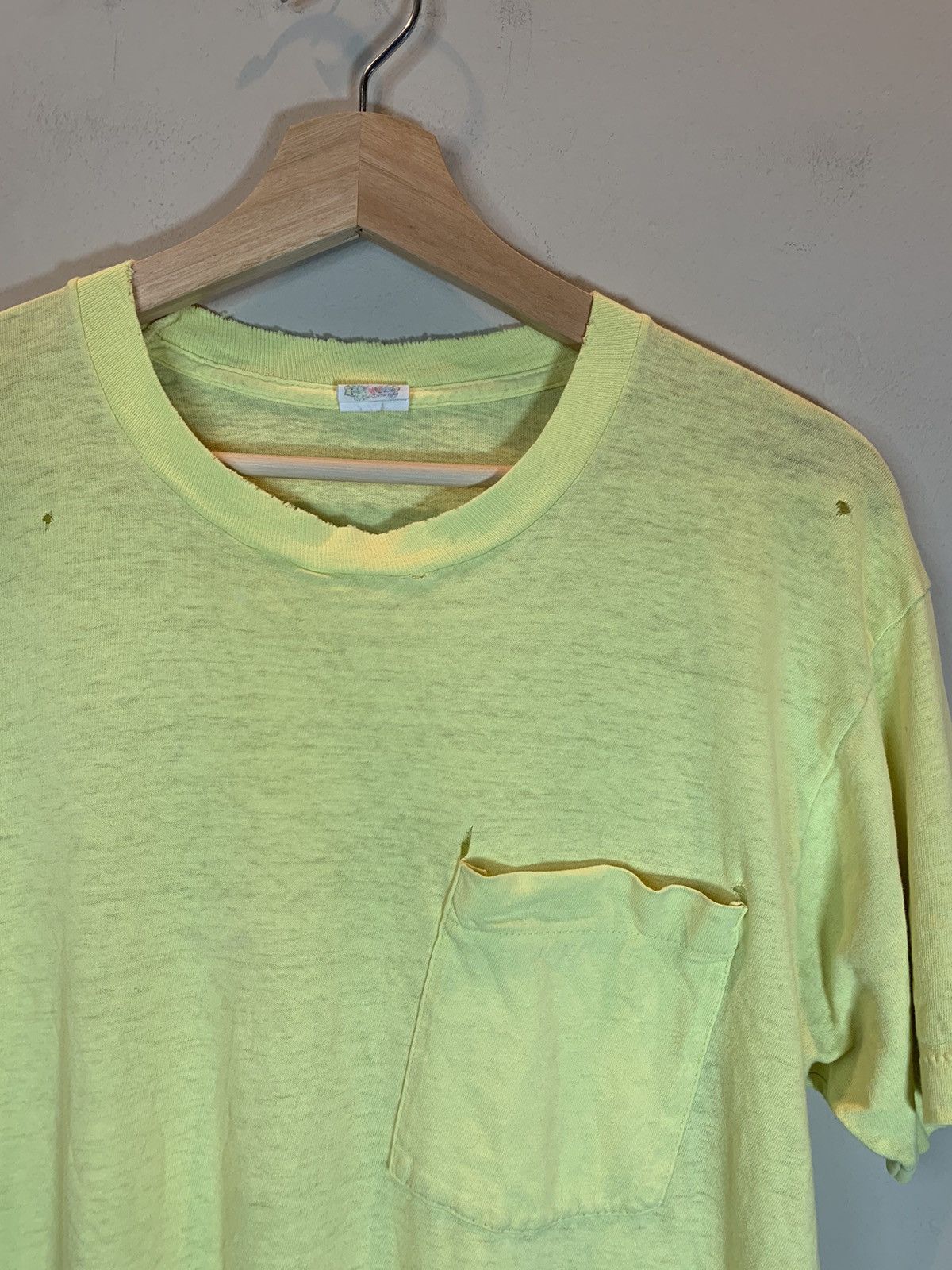 Vintage *RARE* Vintage 1970’s Faded Single Stitch Pocket T-Shirt - M Size US M / EU 48-50 / 2 - 3 Thumbnail
