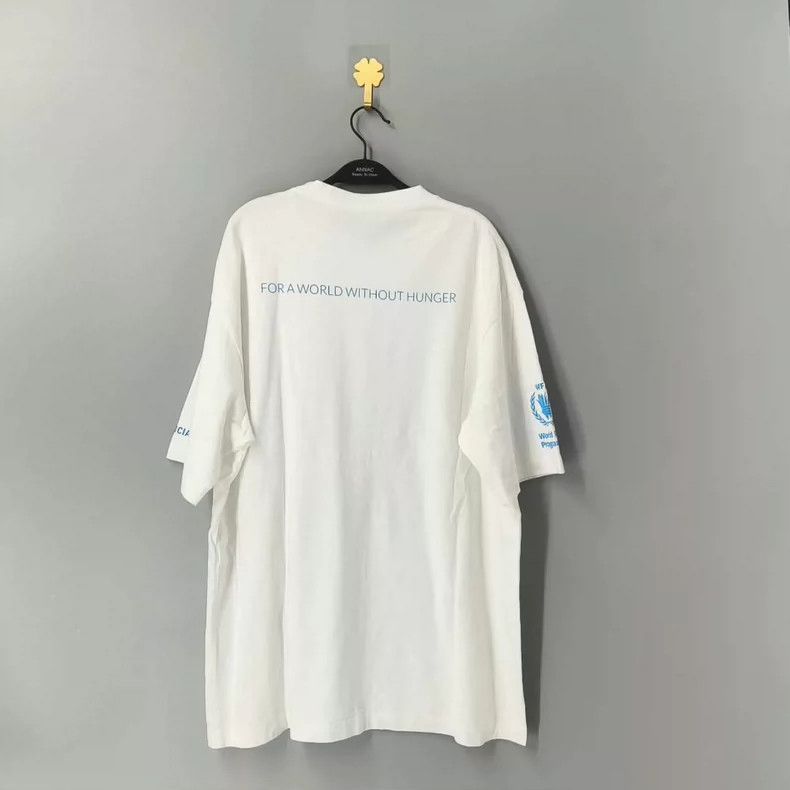 Balenciaga Balenciaga White WFP Collab Short Sleeve Size US S / EU 44-46 / 1 - 2 Thumbnail