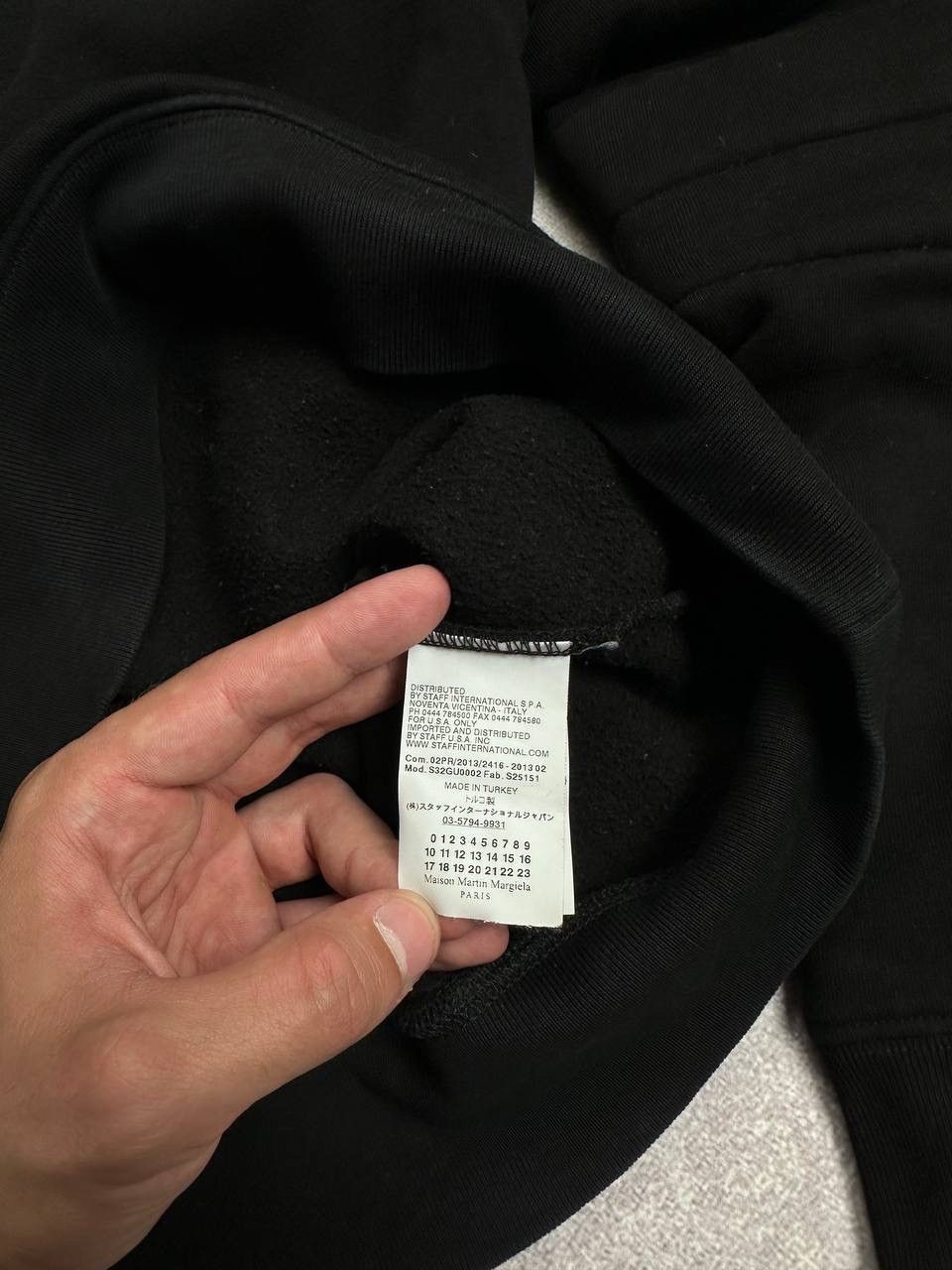 Maison Margiela Maison Margiela MM6 Black Embroidery Sweatshirt M Size US M / EU 48-50 / 2 - 5 Thumbnail