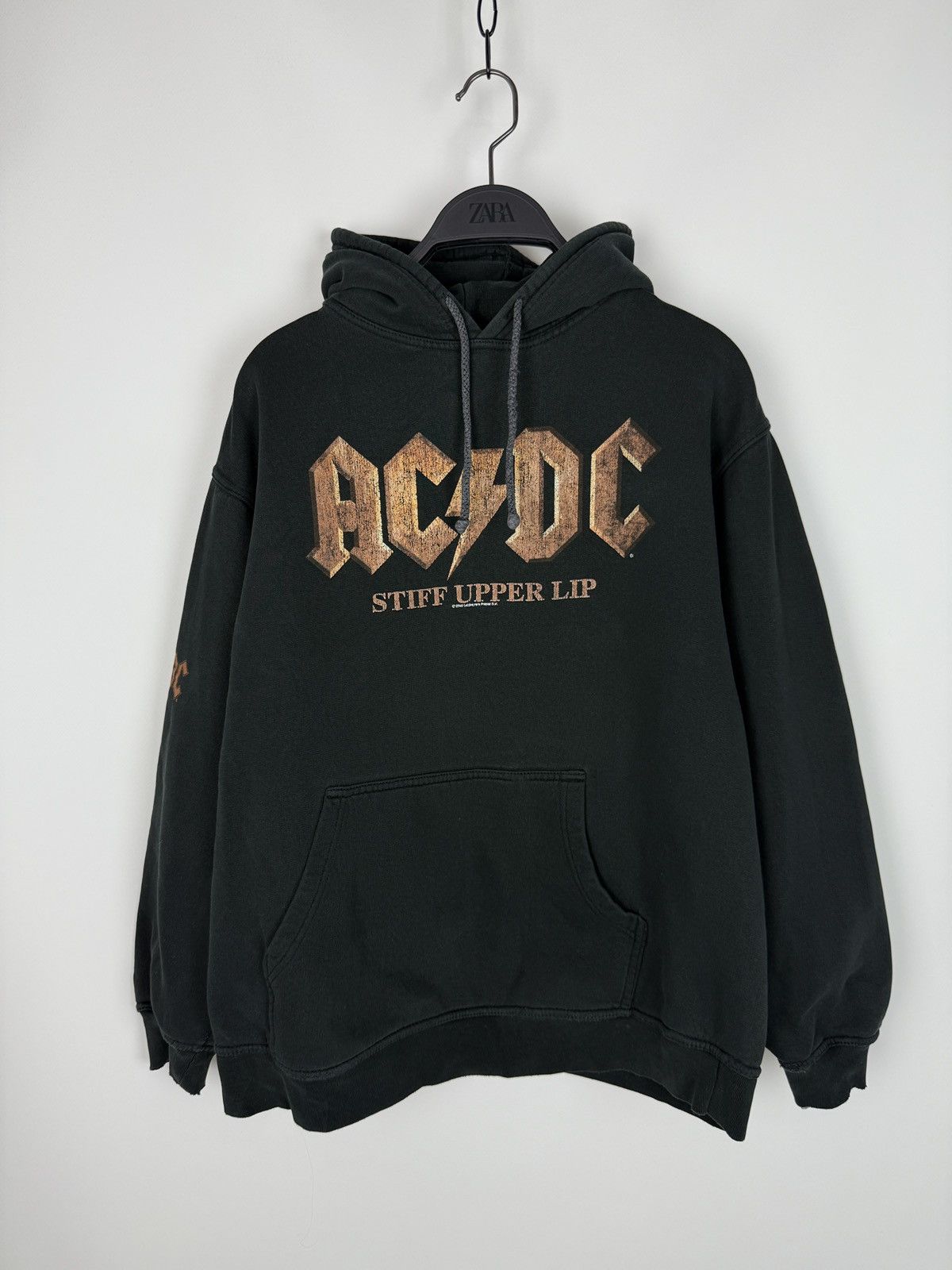 Band Tees 2000 Vintage Distressed AC/DC Stiff Upper Lip Boxy Hoodie Size US M / EU 48-50 / 2 - 1 Thumbnail