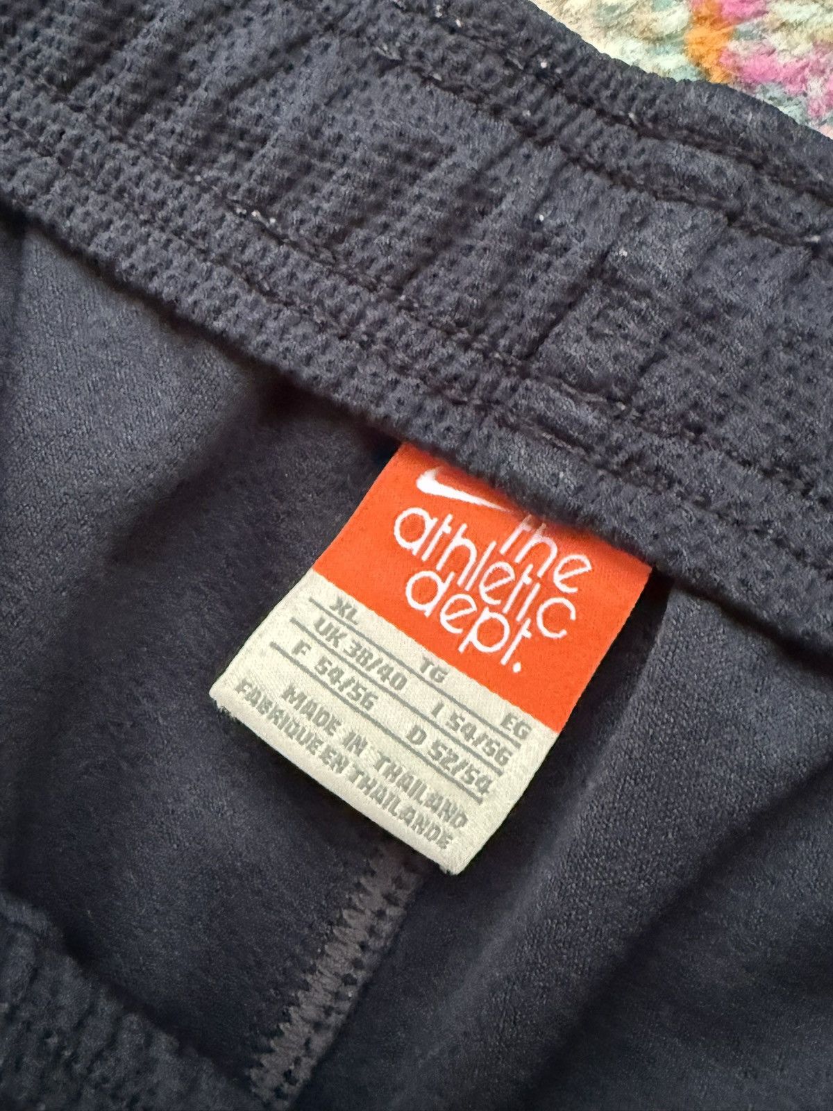 Nike Vintage Nike Navy Mesh Paneled Track Pants Size US 36 / EU 52 - 4 Thumbnail