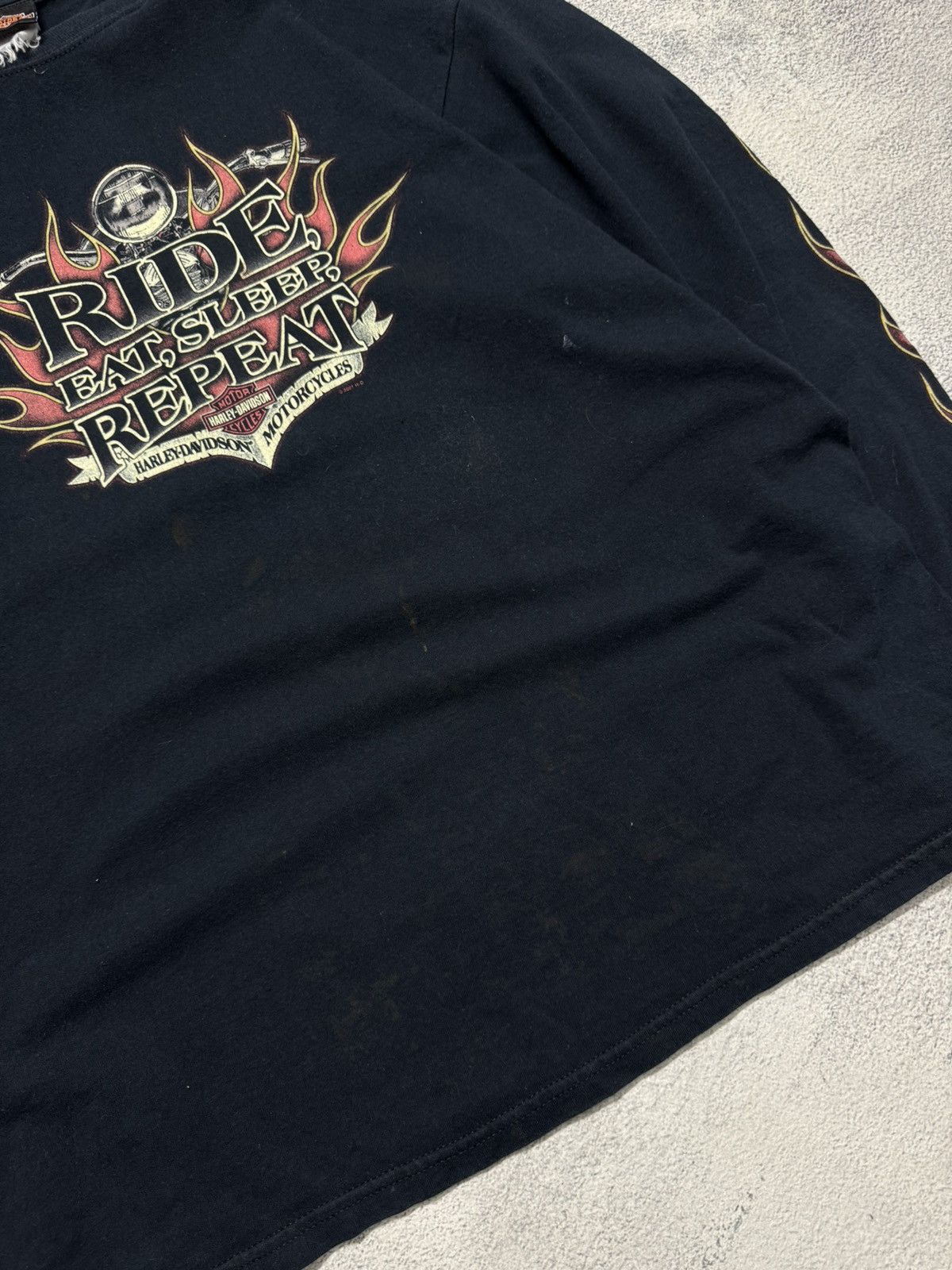 Harley Davidson Vintage FIre 🔥Ride Motorcycle Harley Davidson Long-Sleeve Size US XL / EU 56 / 4 - 9 Thumbnail