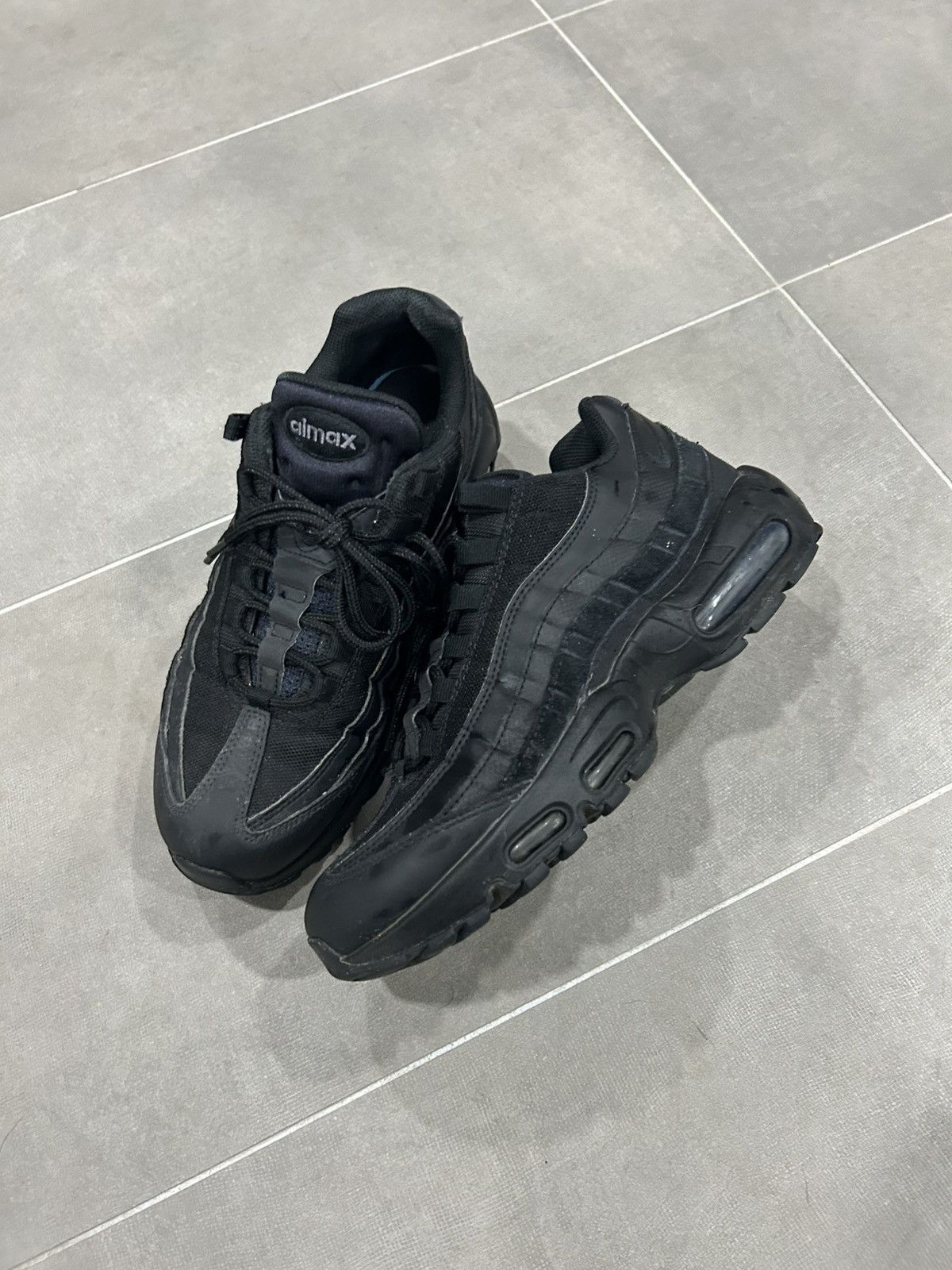 Nike Nike Air Max 95 Black Size US 9 / EU 42 - 1 Thumbnail