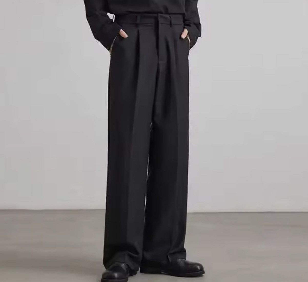 Vintage Black High Waist Straight Wide Leg Pleated Pants / Trousers Size US 31 - 3 Thumbnail