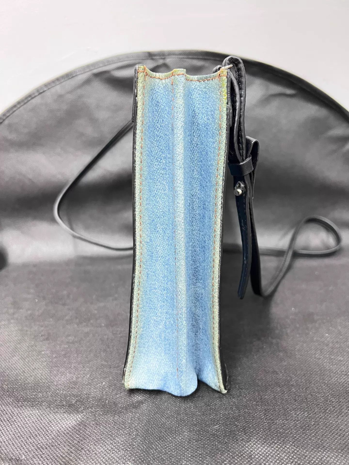 Balenciaga Balenciaga distressed denim envelope bag men's 20x15 Size ONE SIZE - 3 Thumbnail