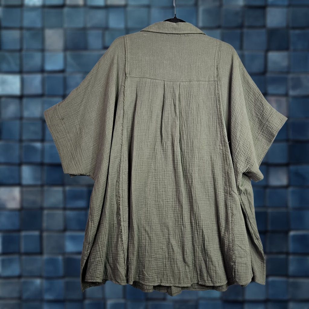 Torrid Torrid Plus Blouse Shirt Olive Green Button Cotton Blend V-Neck Short Sleeve 22W Womens Size 3XL / US 20-22 - 1 Thumbnail