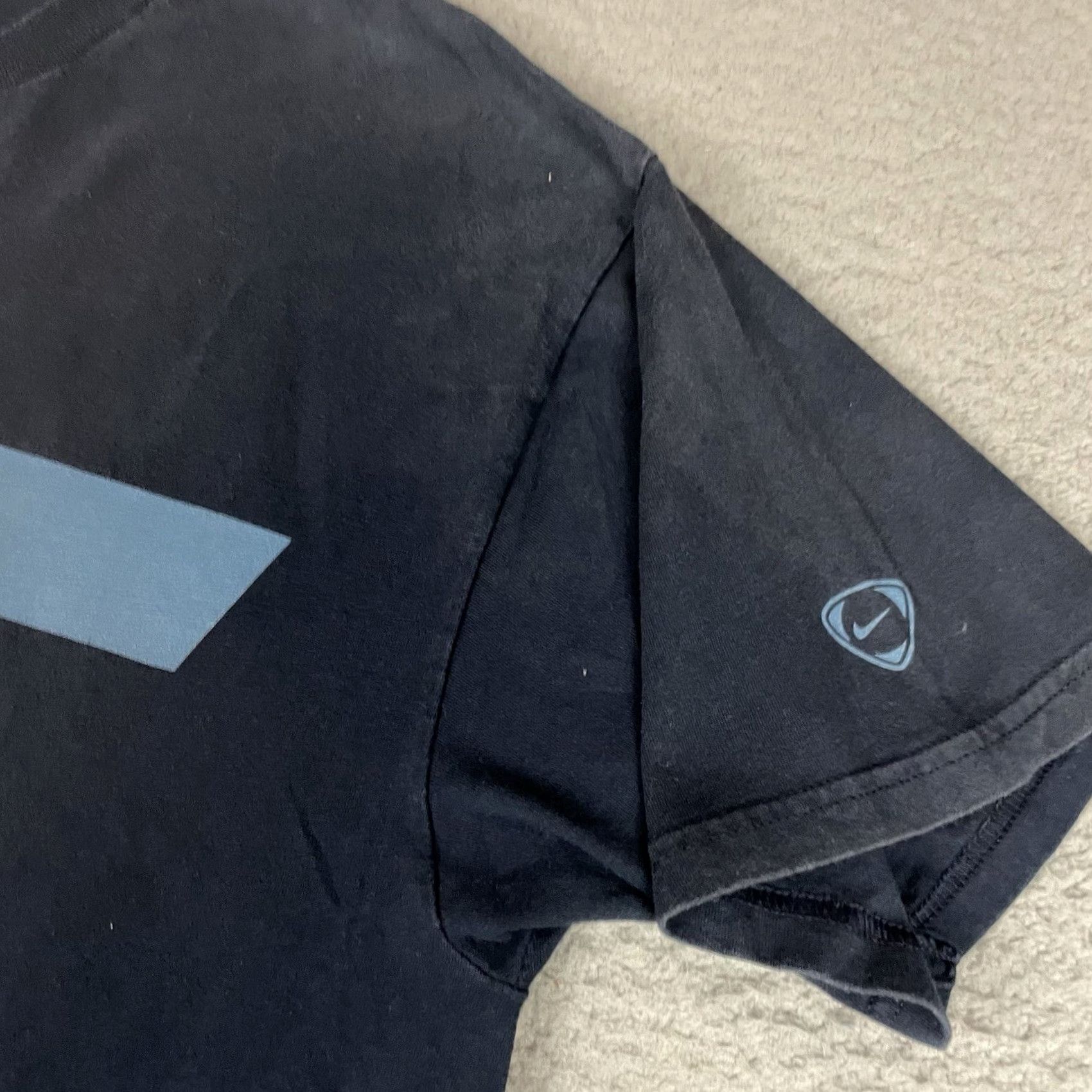 Nike VINTAGE Nike T Shirt Mens XL Blue Gray Tag Center Swoosh Vtg Shield Rare Check 90s Nike Swoosh Logo Shirt Mens XL Blue Gray Check Pattern Short Sleeve Size US XL / EU 56 / 4 - 5 Thumbnail