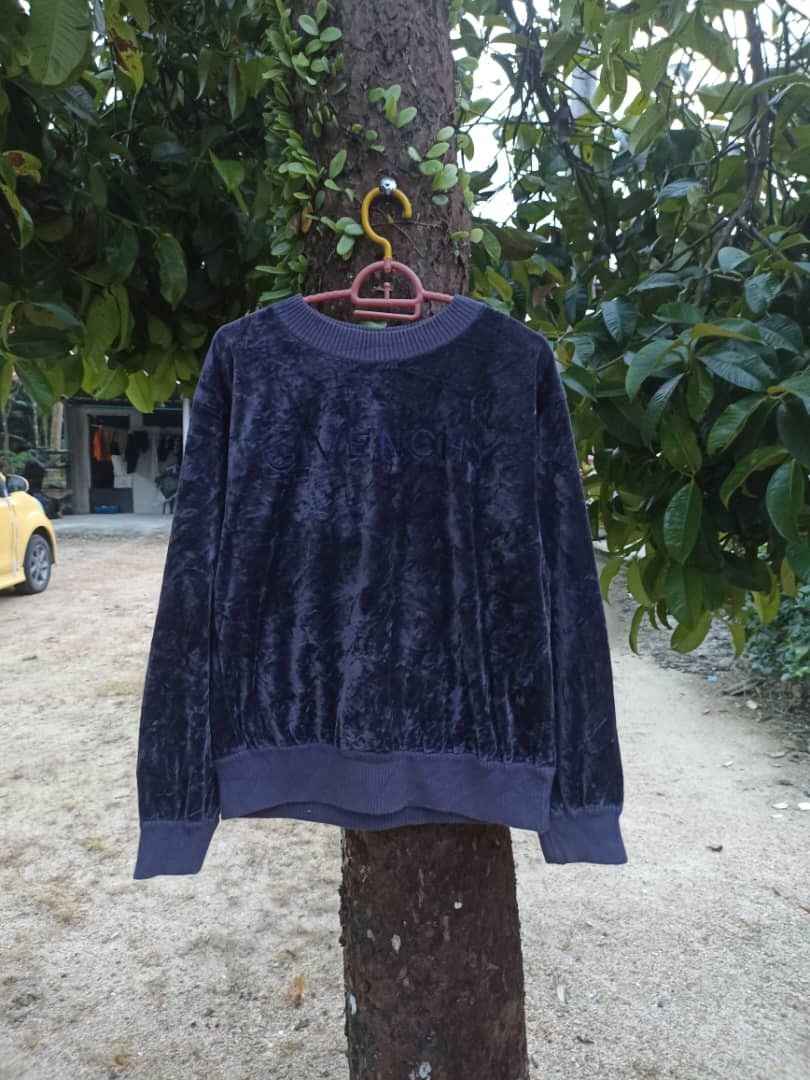 Vintage Givenchy life Sweatshirt