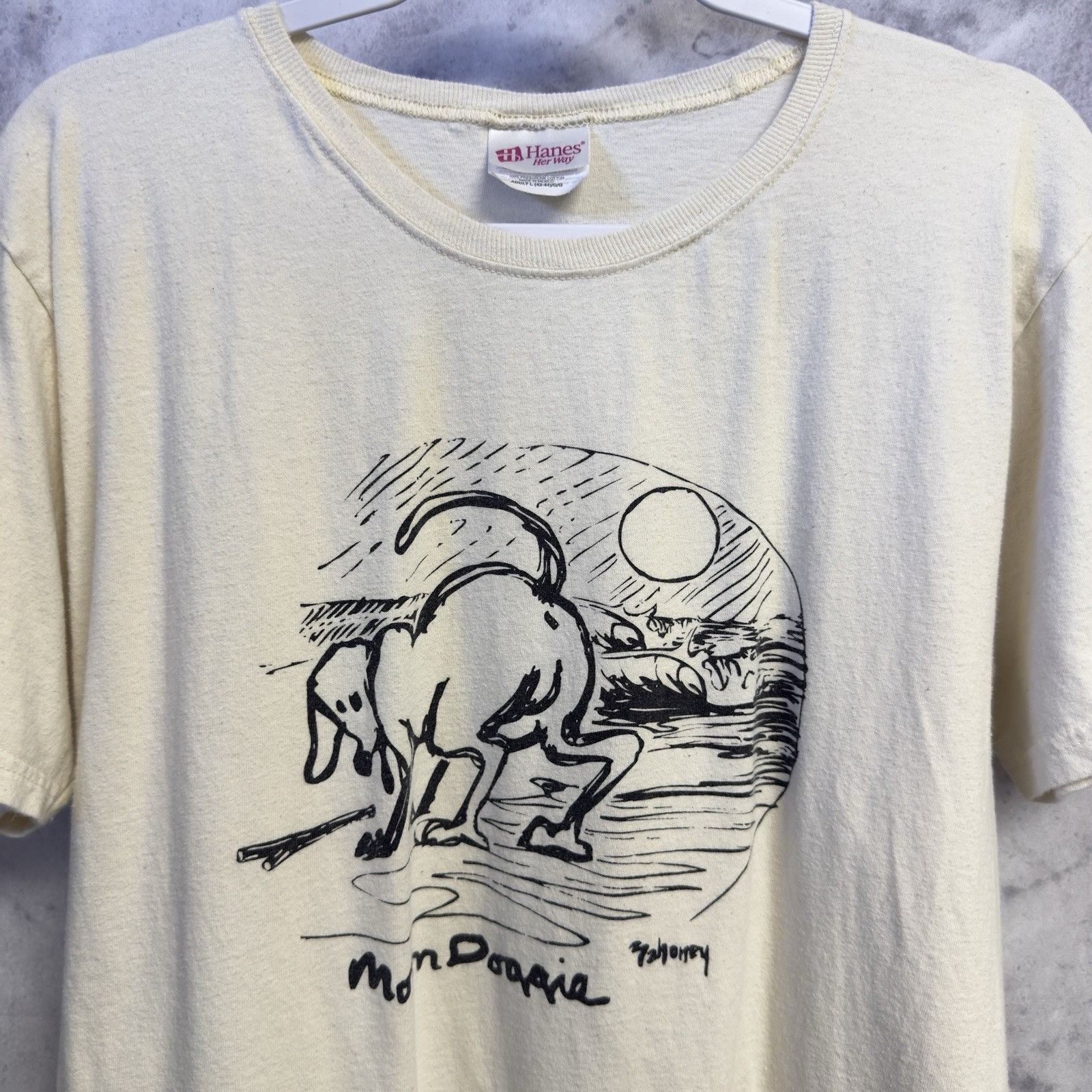 Hanes Vintage Moondoggie Art T Shirt Womens Large 21x26 White Y2K Size L / US 10 / IT 46 - 1 Thumbnail
