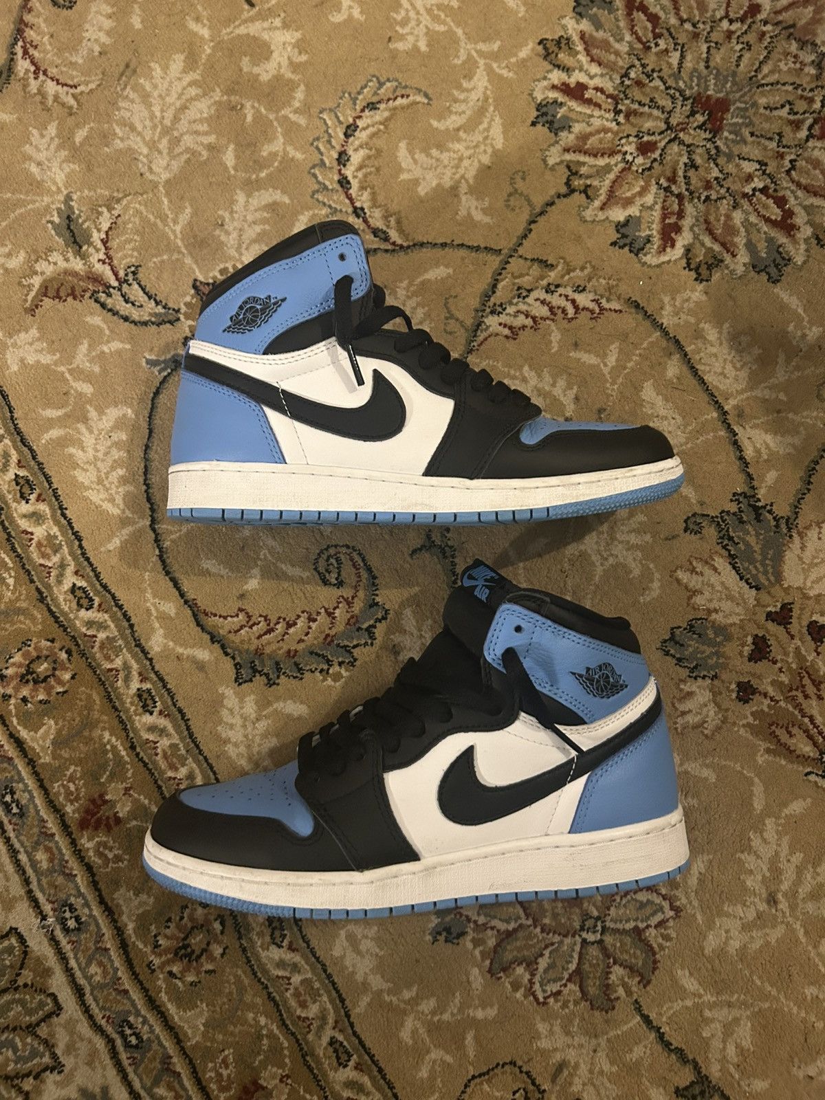 Jordan Brand Jordan 1 High Unc Toe Size US 8.5 / IT 38.5 - 1 Thumbnail