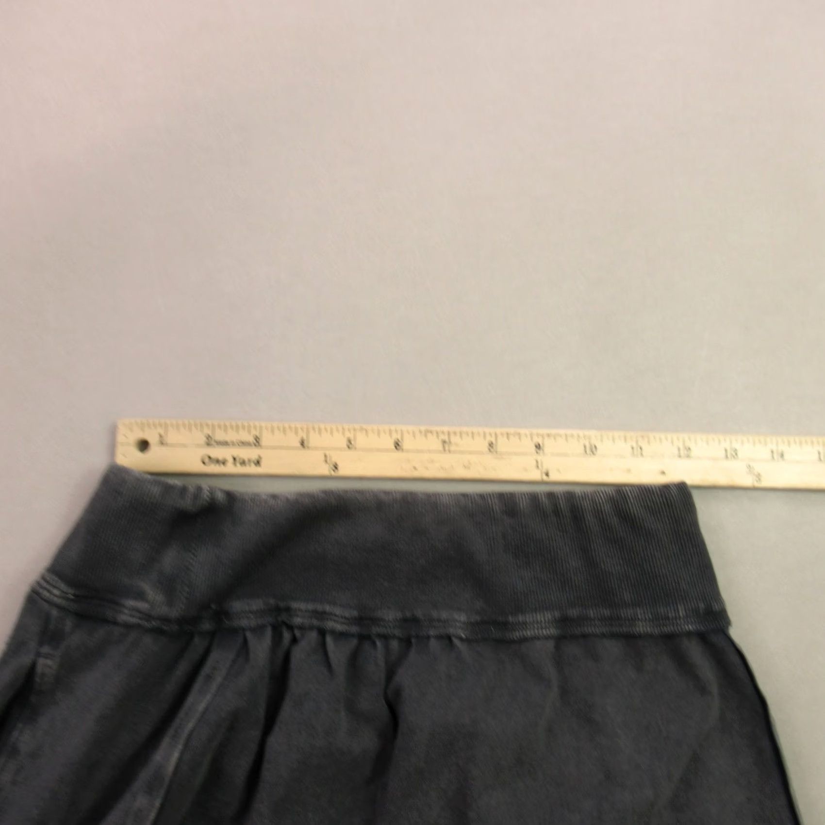 Vintage FP Movement Activewear Shorts Size S Dark Gray Ribbed Waist Casual Gym Women's Size 28" / US 6 / IT 42 - 6 Thumbnail