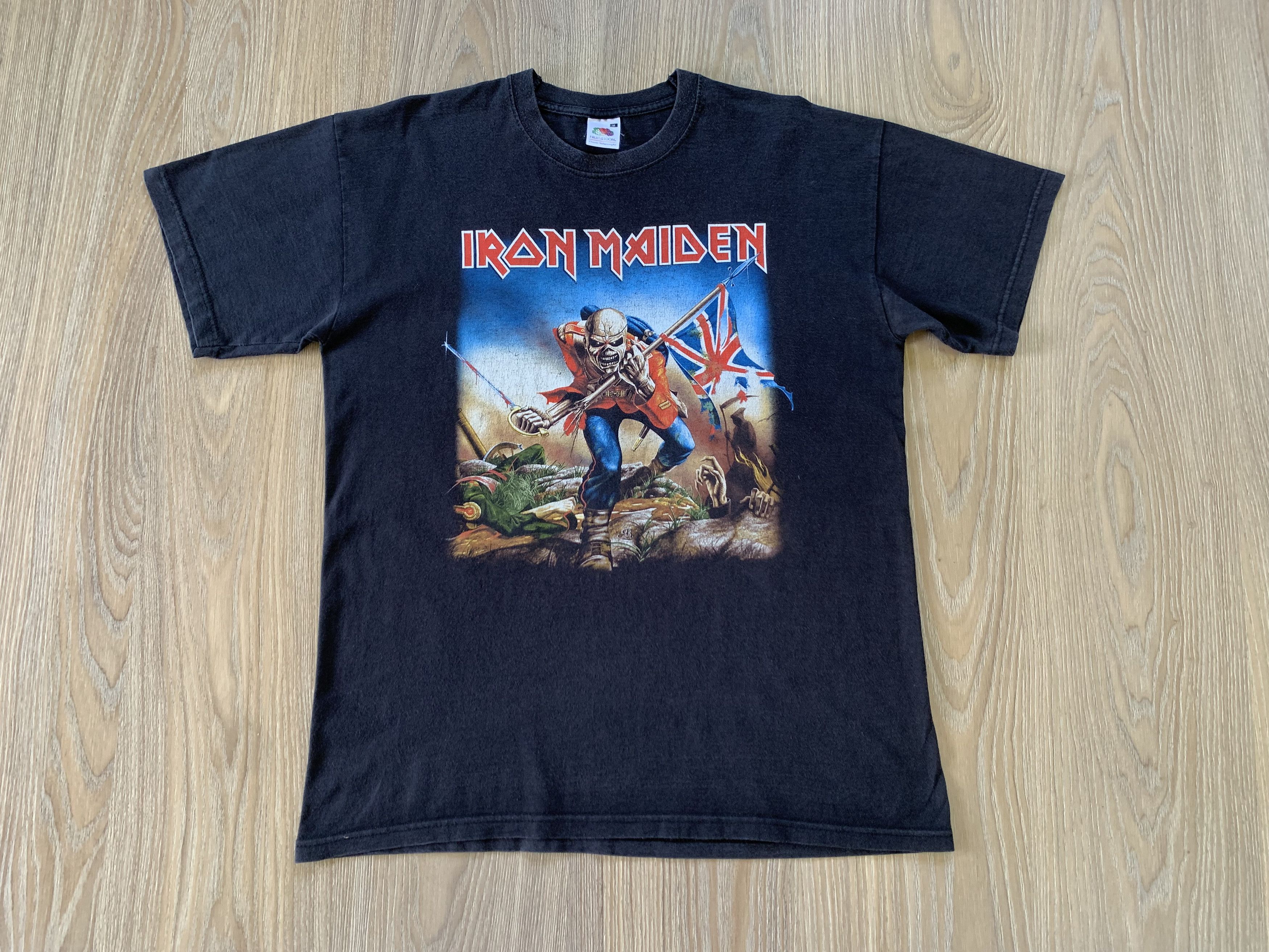 Fruit Of The Loom Vintage Iron Maiden The Trooper Band T Shirt Size US L / EU 52-54 / 3 - 2 Thumbnail